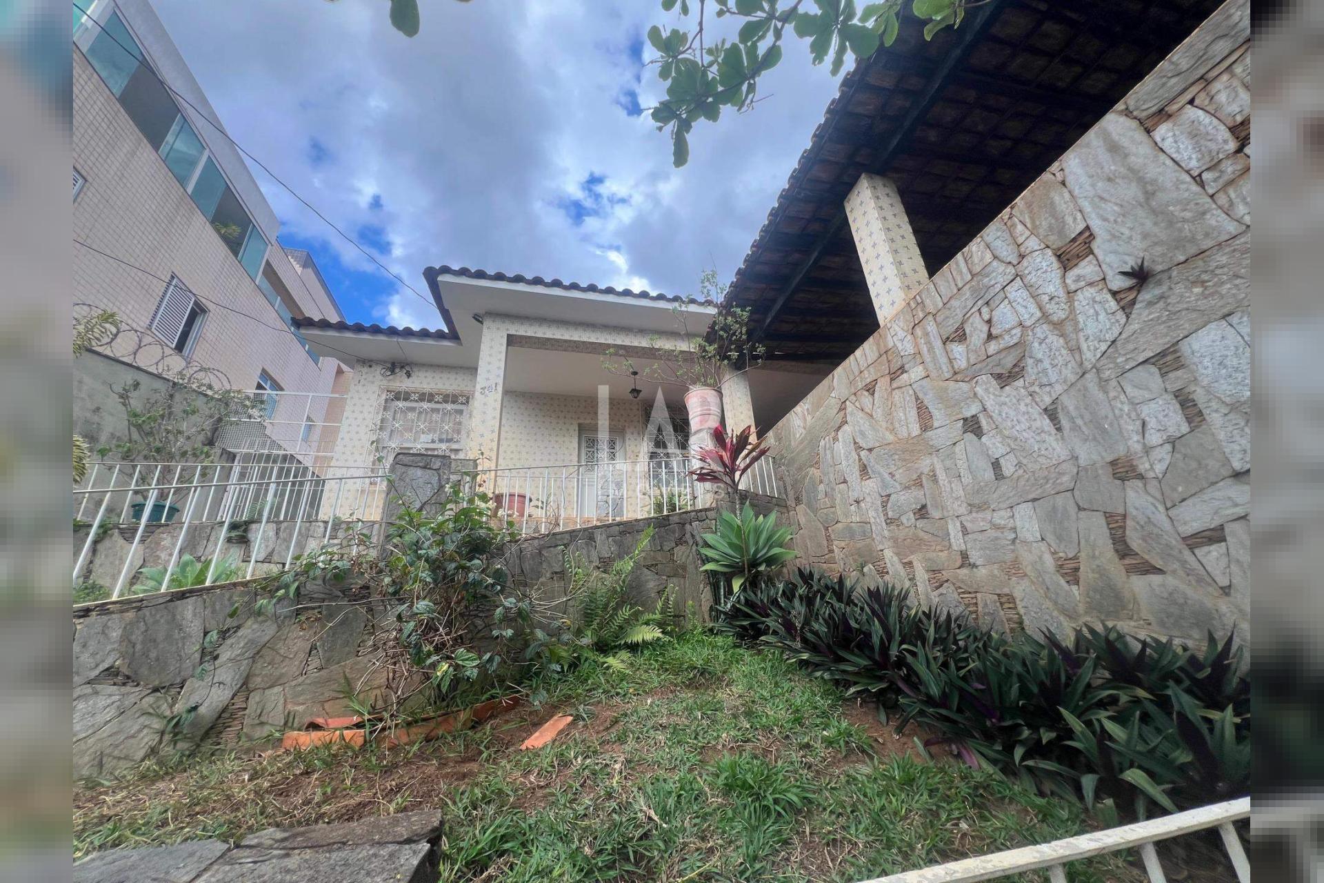 Casa de 4 quartos à venda, Calafate, Belo Horizonte - MG