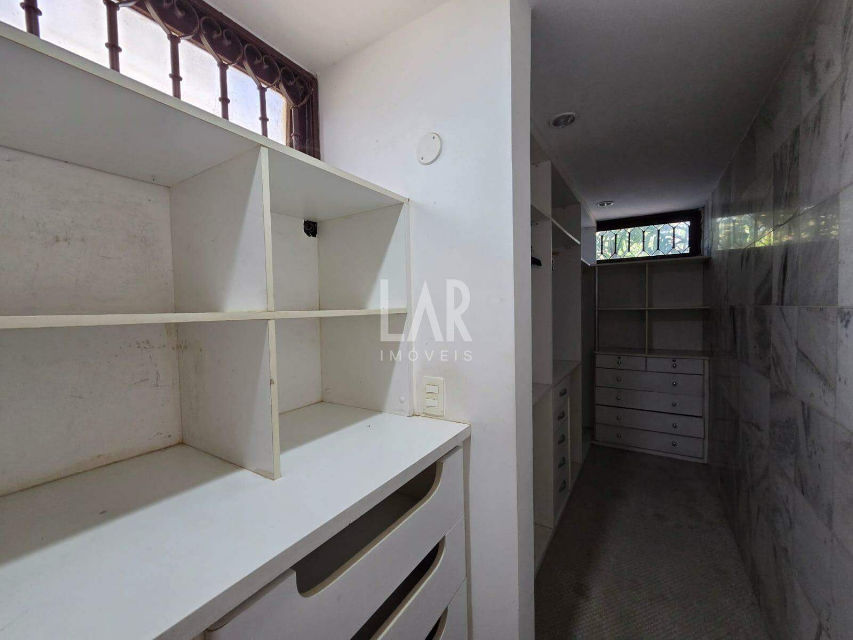 Casa em Condomínio de 5 quartos à venda, Nacional, Contagem - MG