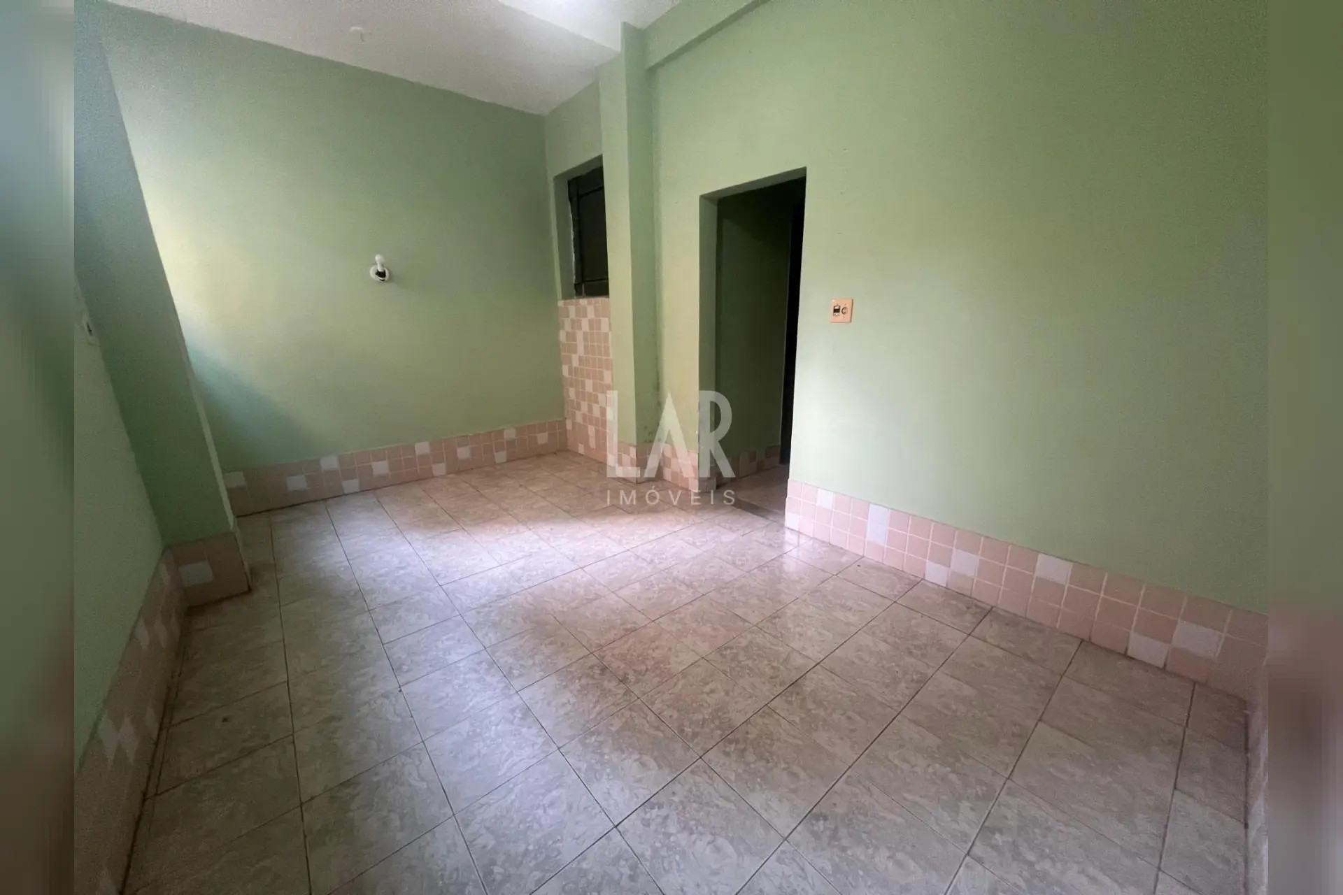 Casa de 2 quartos para alugar, Alto Barroca, Belo Horizonte - MG