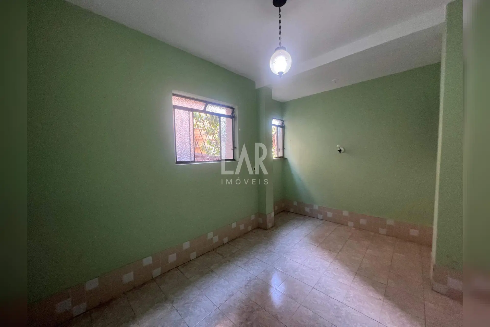 Casa de 2 quartos para alugar, Alto Barroca, Belo Horizonte - MG