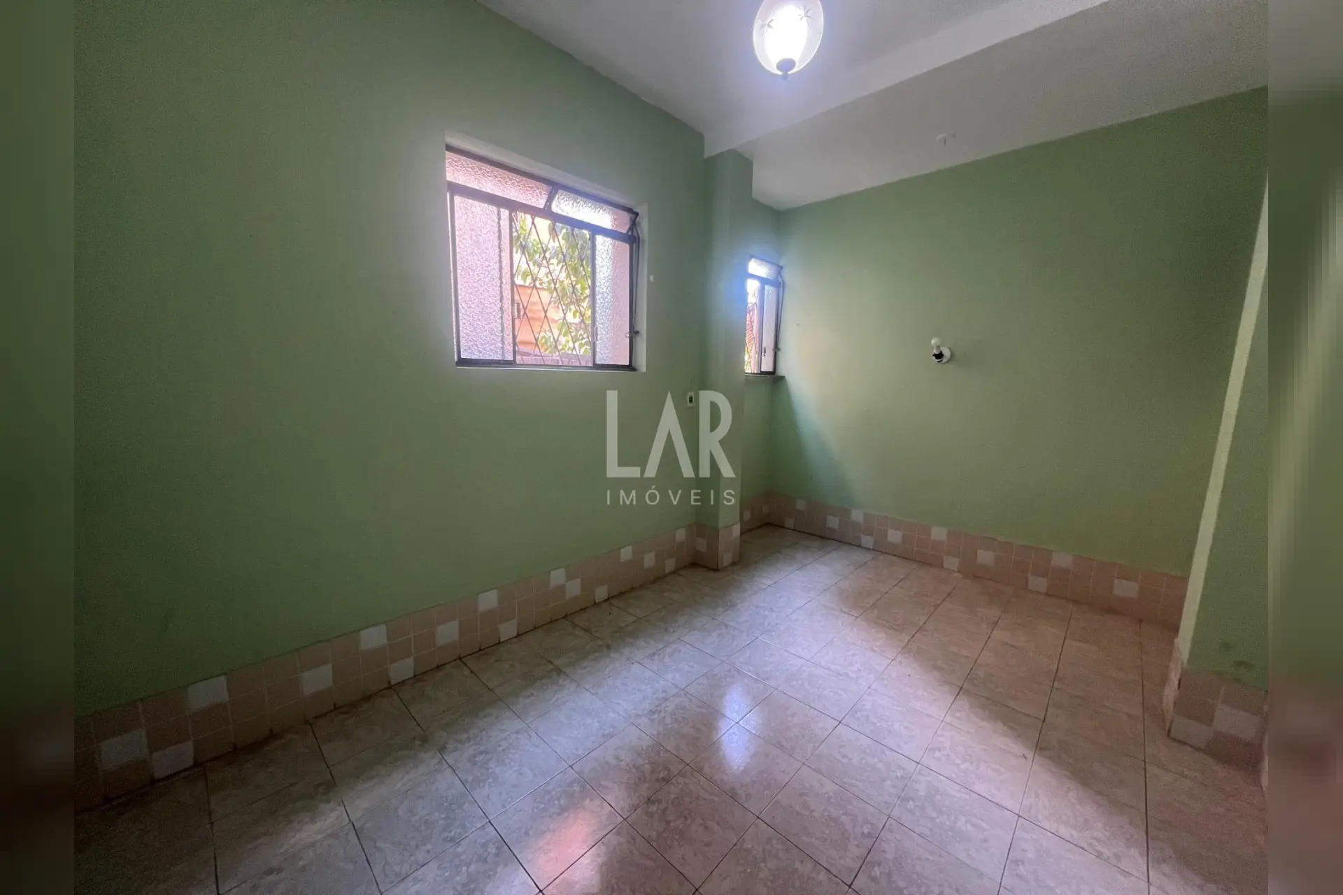 Casa de 2 quartos para alugar, Alto Barroca, Belo Horizonte - MG