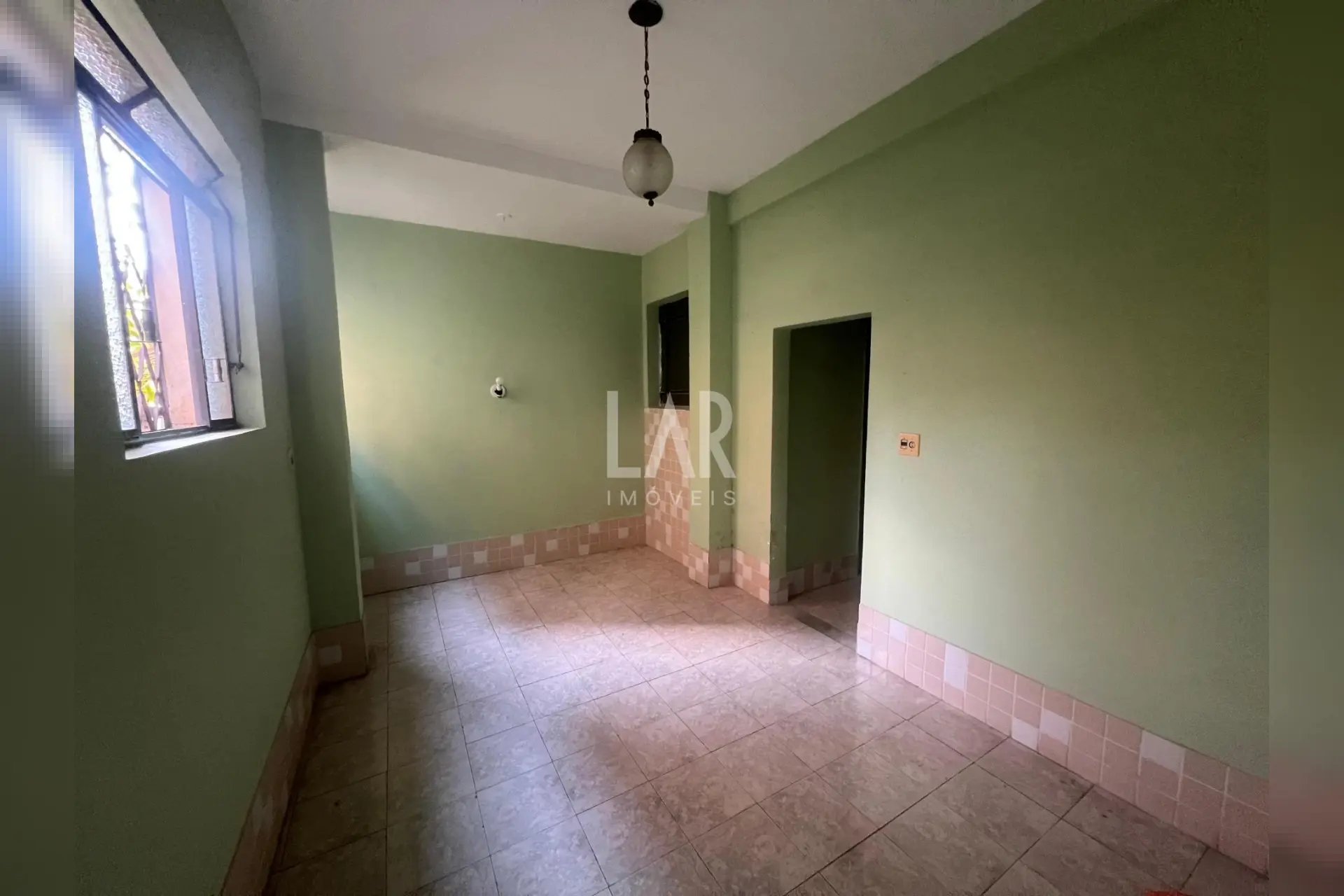 Casa de 2 quartos para alugar, Alto Barroca, Belo Horizonte - MG