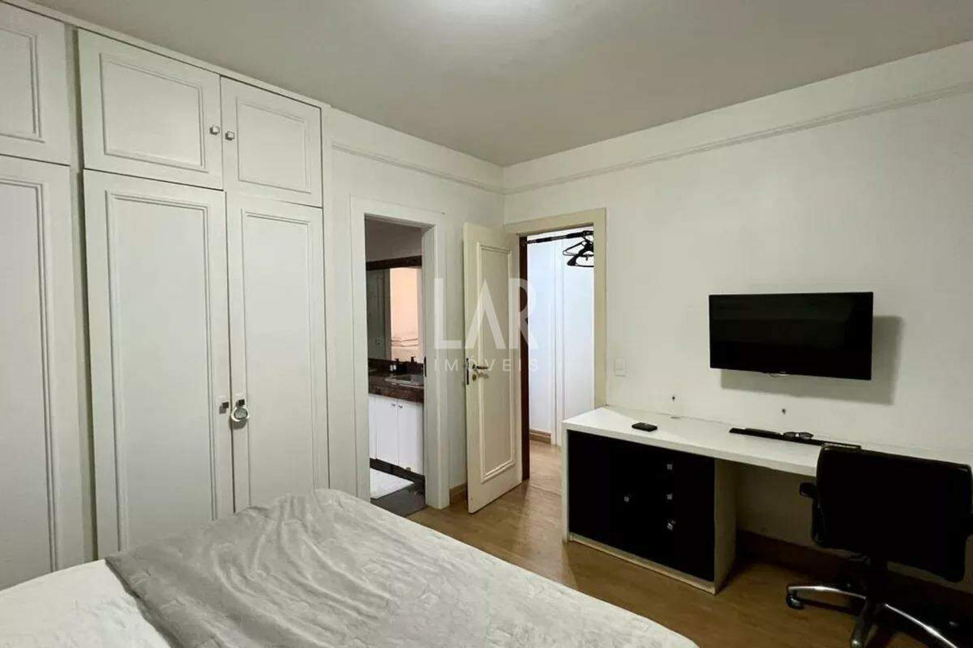Apartamento de 4 quartos para alugar, Lourdes, Belo Horizonte - MG