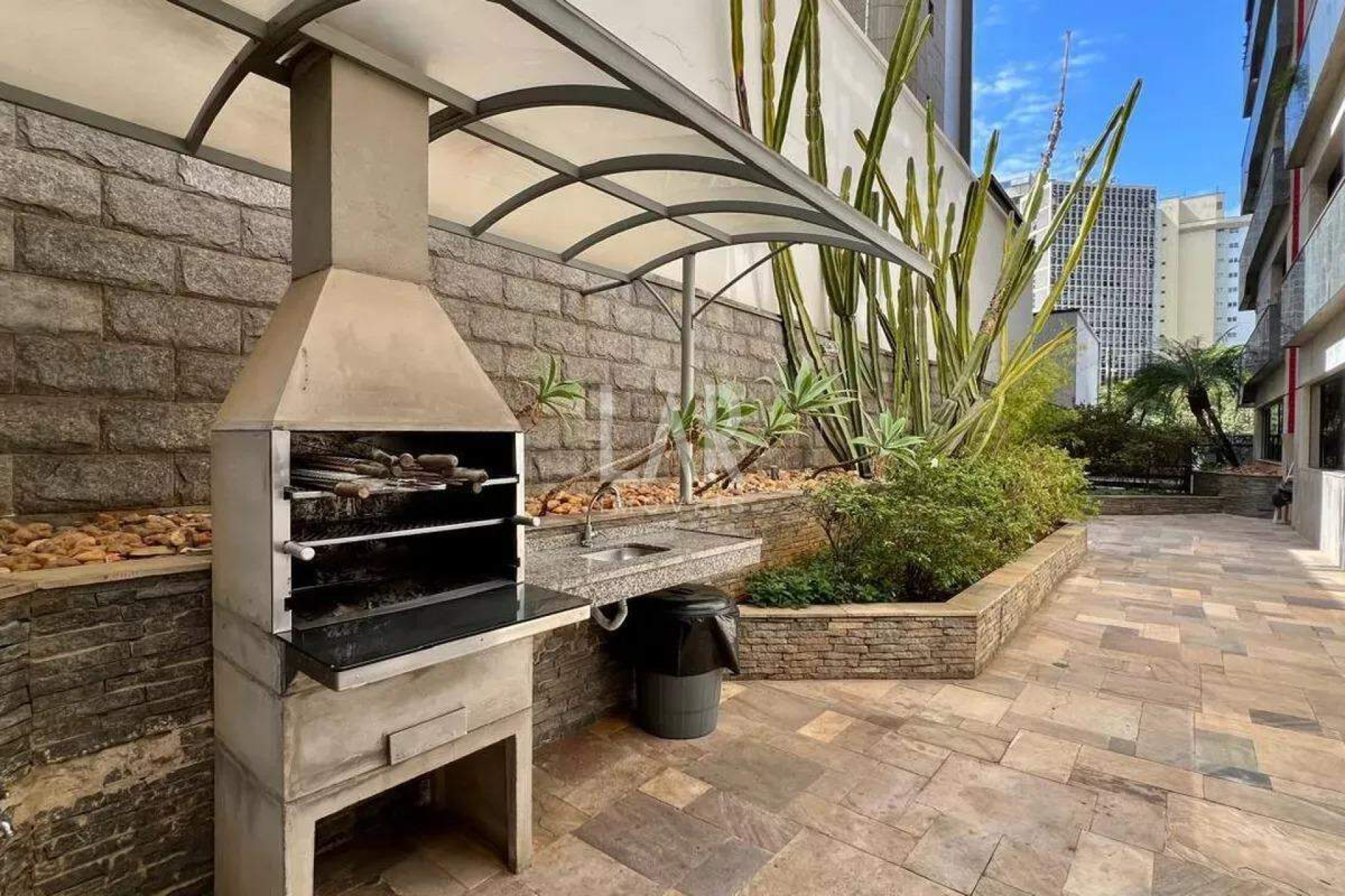 Apartamento de 4 quartos para alugar, Lourdes, Belo Horizonte - MG