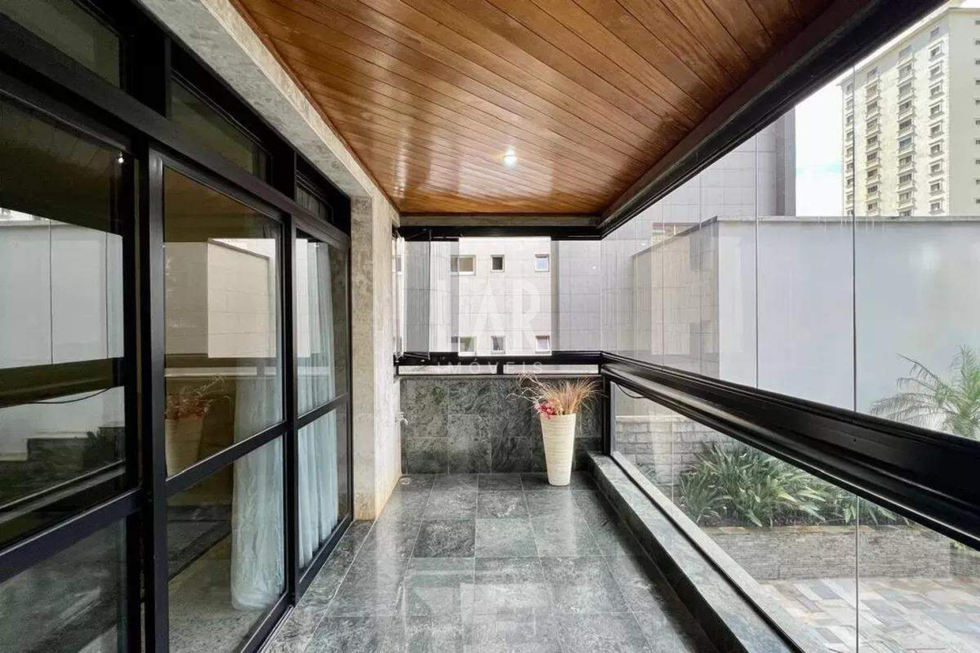 Apartamento de 4 quartos para alugar, Lourdes, Belo Horizonte - MG