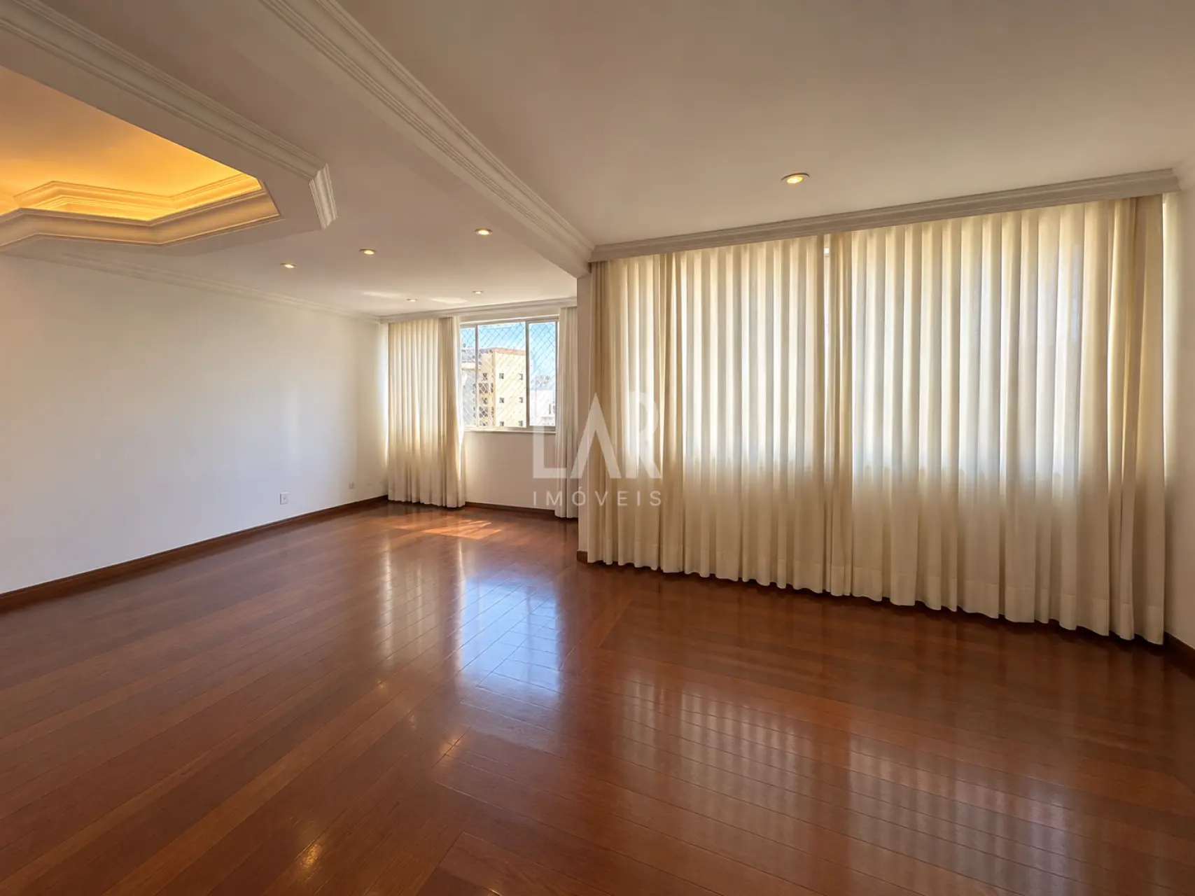 Apartamento de 4 quartos para alugar, Gutierrez, Belo Horizonte - MG