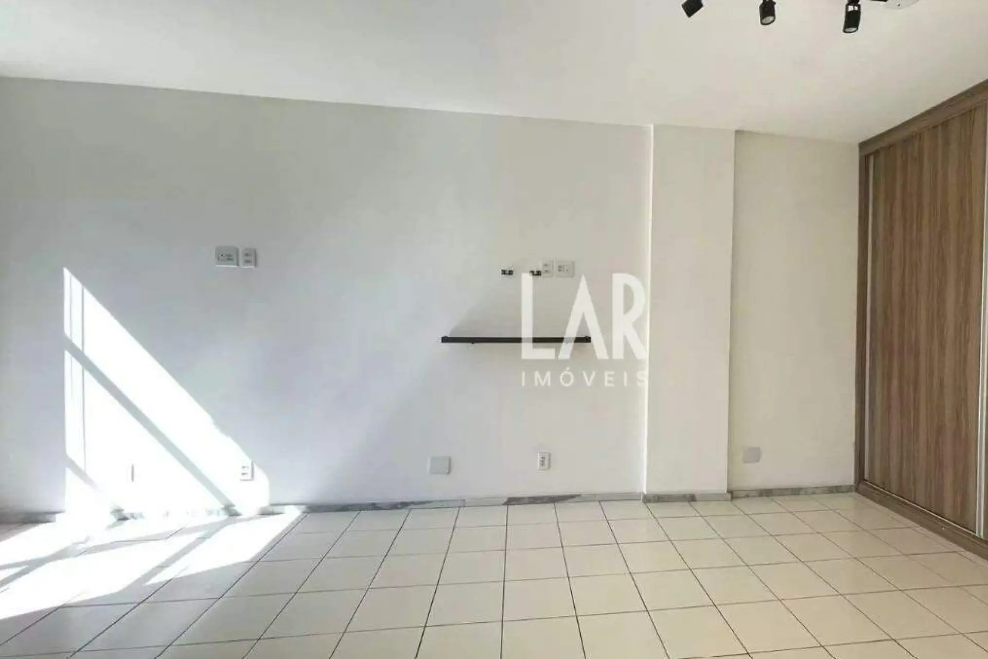 Sala para alugar, Lourdes, Belo Horizonte - MG