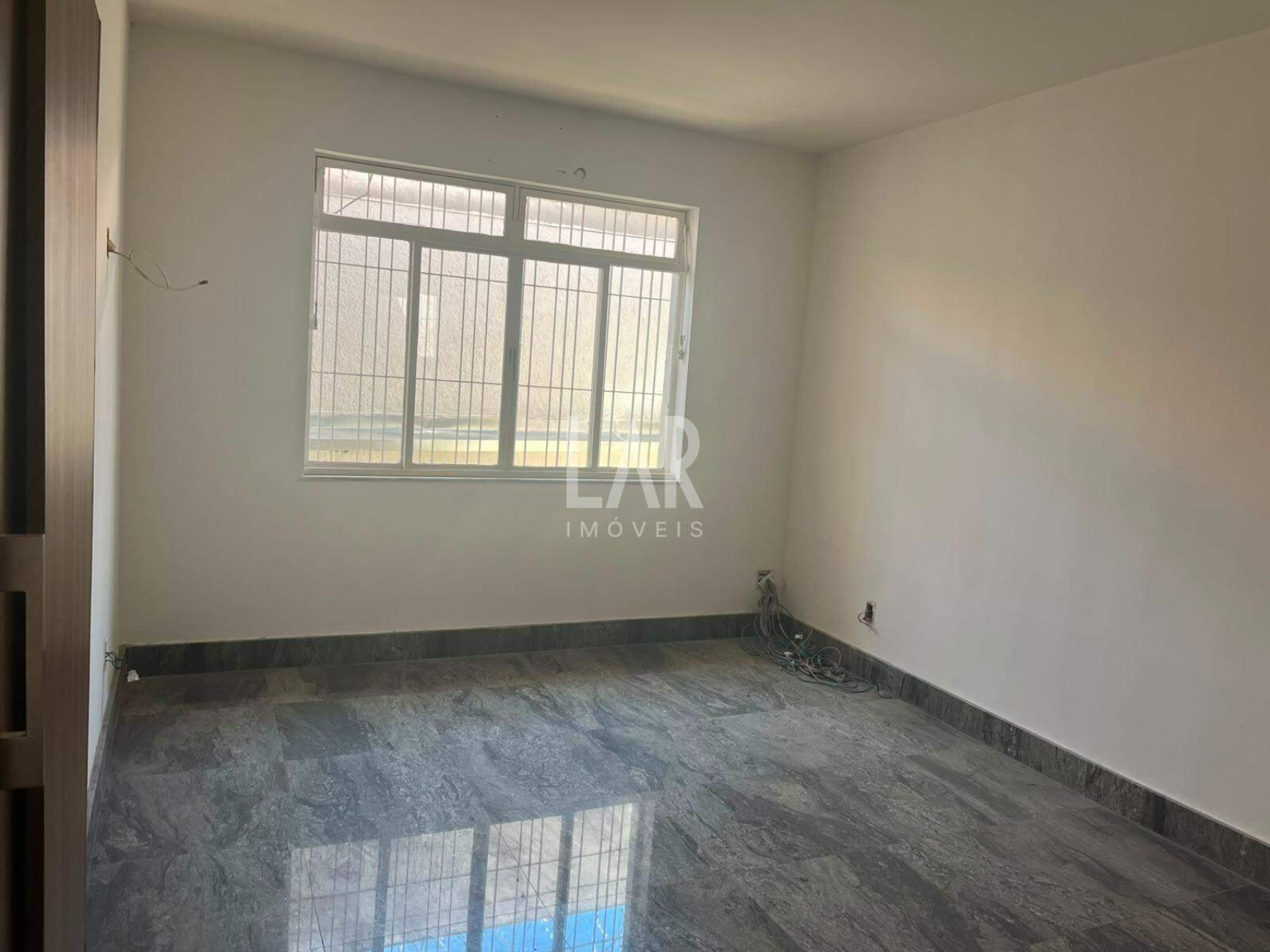 Casa de 3 quartos à venda, São José, Belo Horizonte - MG