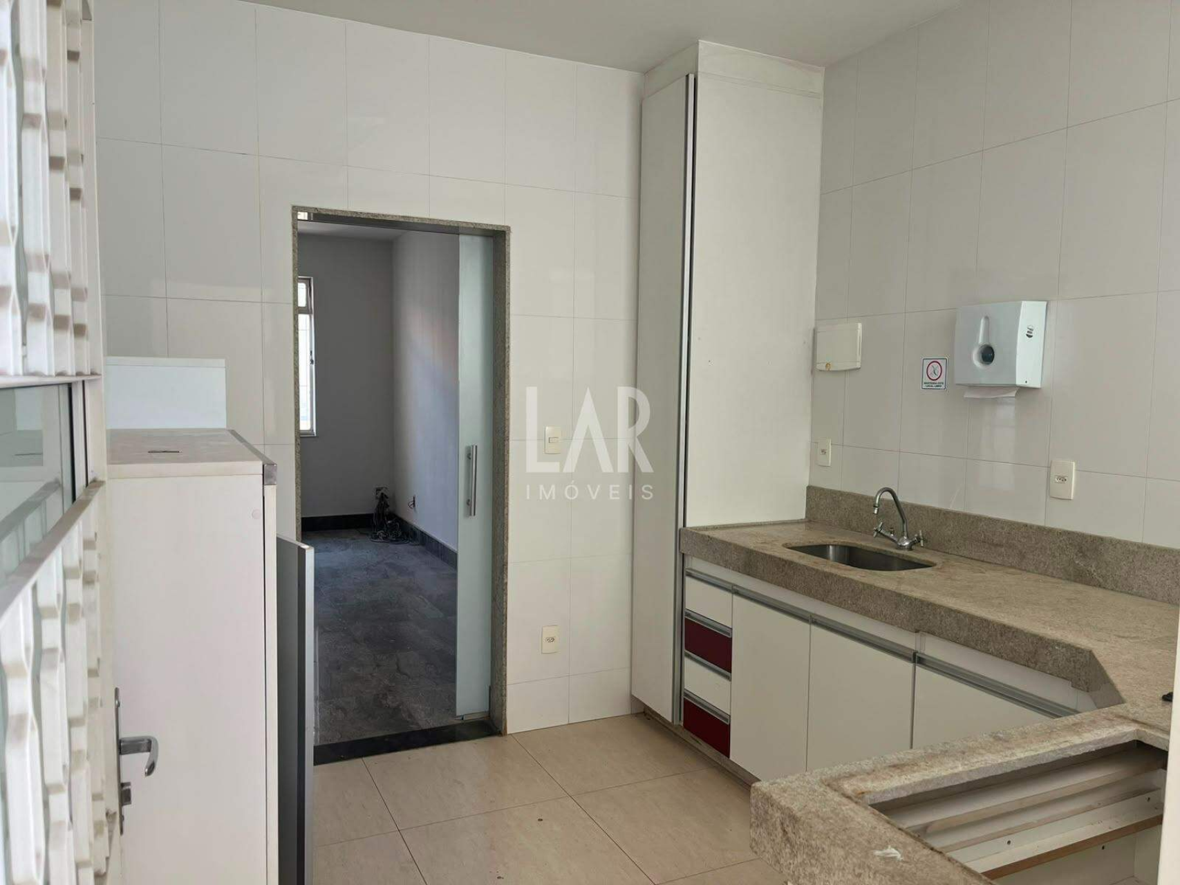 Casa de 3 quartos à venda, São José, Belo Horizonte - MG