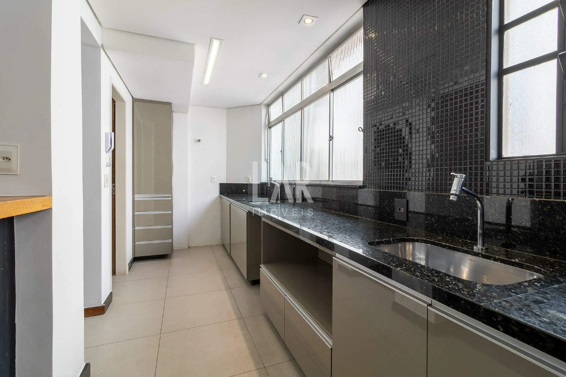 Cobertura de 3 quartos à venda, Nova Suíssa, Belo Horizonte - MG
