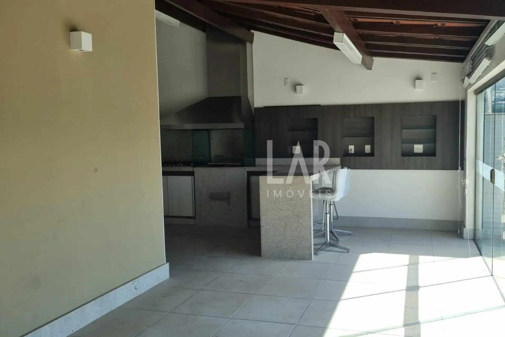 Casa de 4 quartos à venda, Santa Lúcia, Belo Horizonte - MG