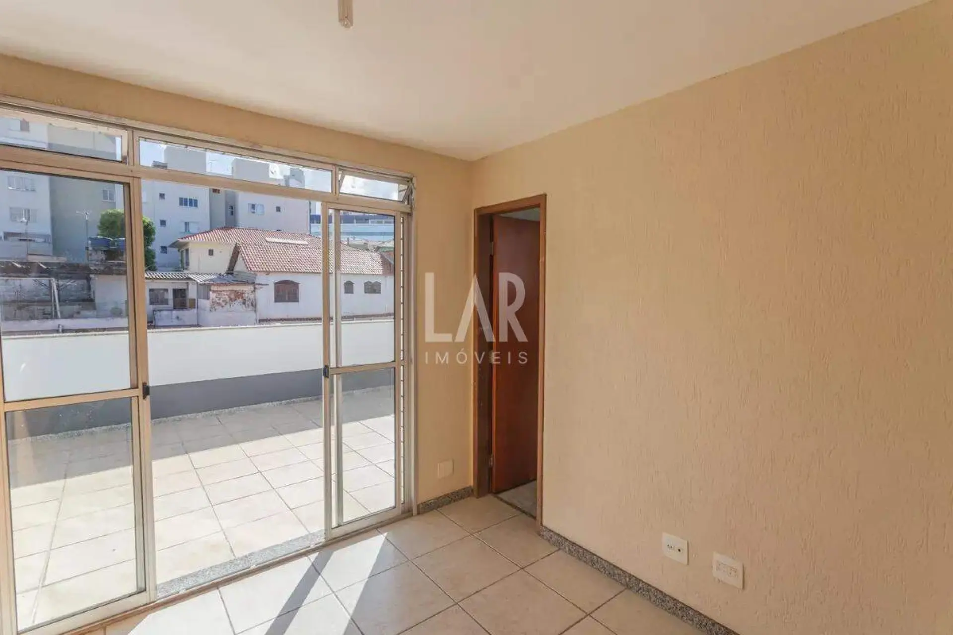 Cobertura de 3 quartos para alugar, Floresta, Belo Horizonte - MG