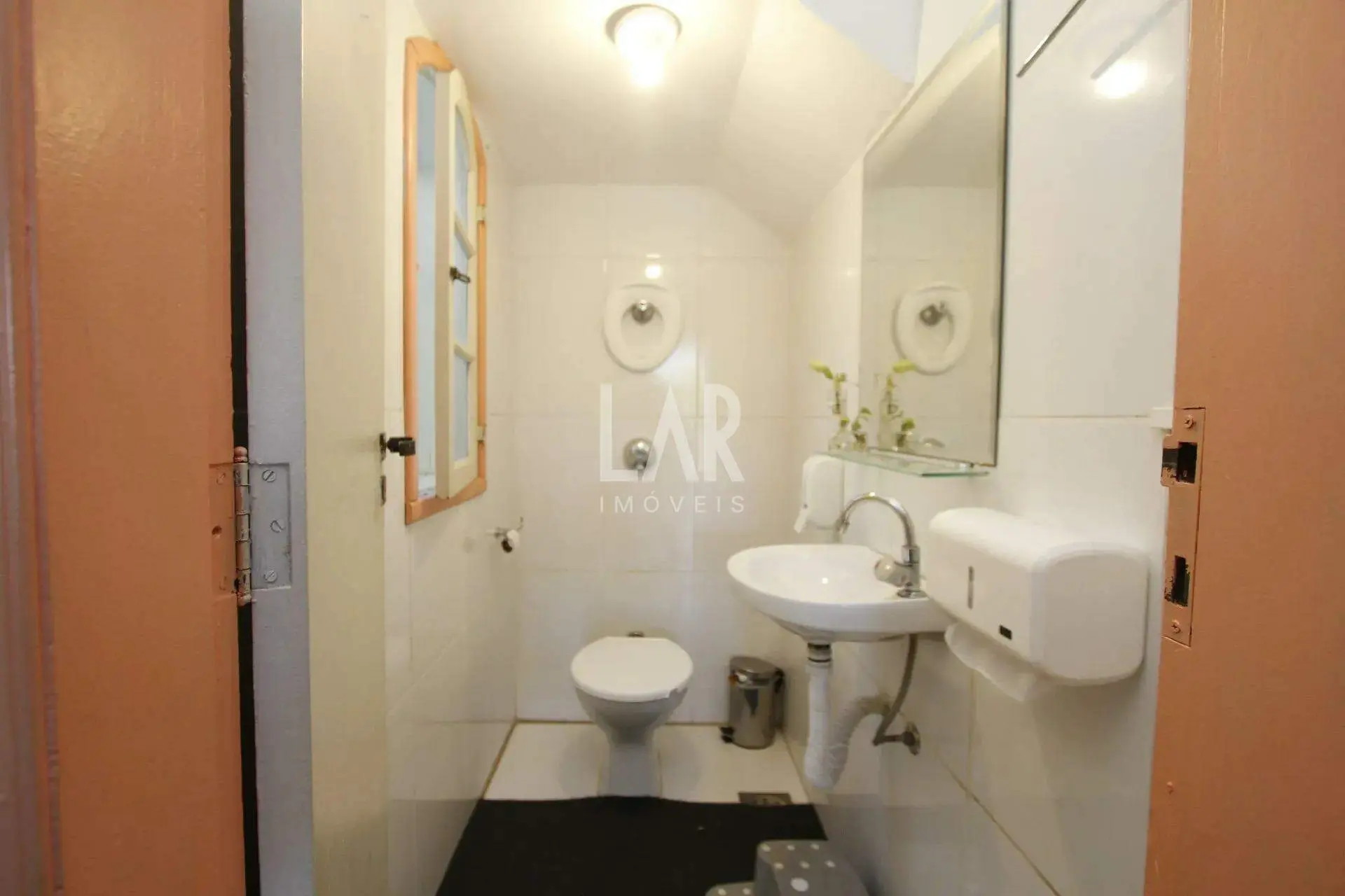 Casa Comercial de 4 quartos para alugar, Santa Lúcia, Belo Horizonte - MG