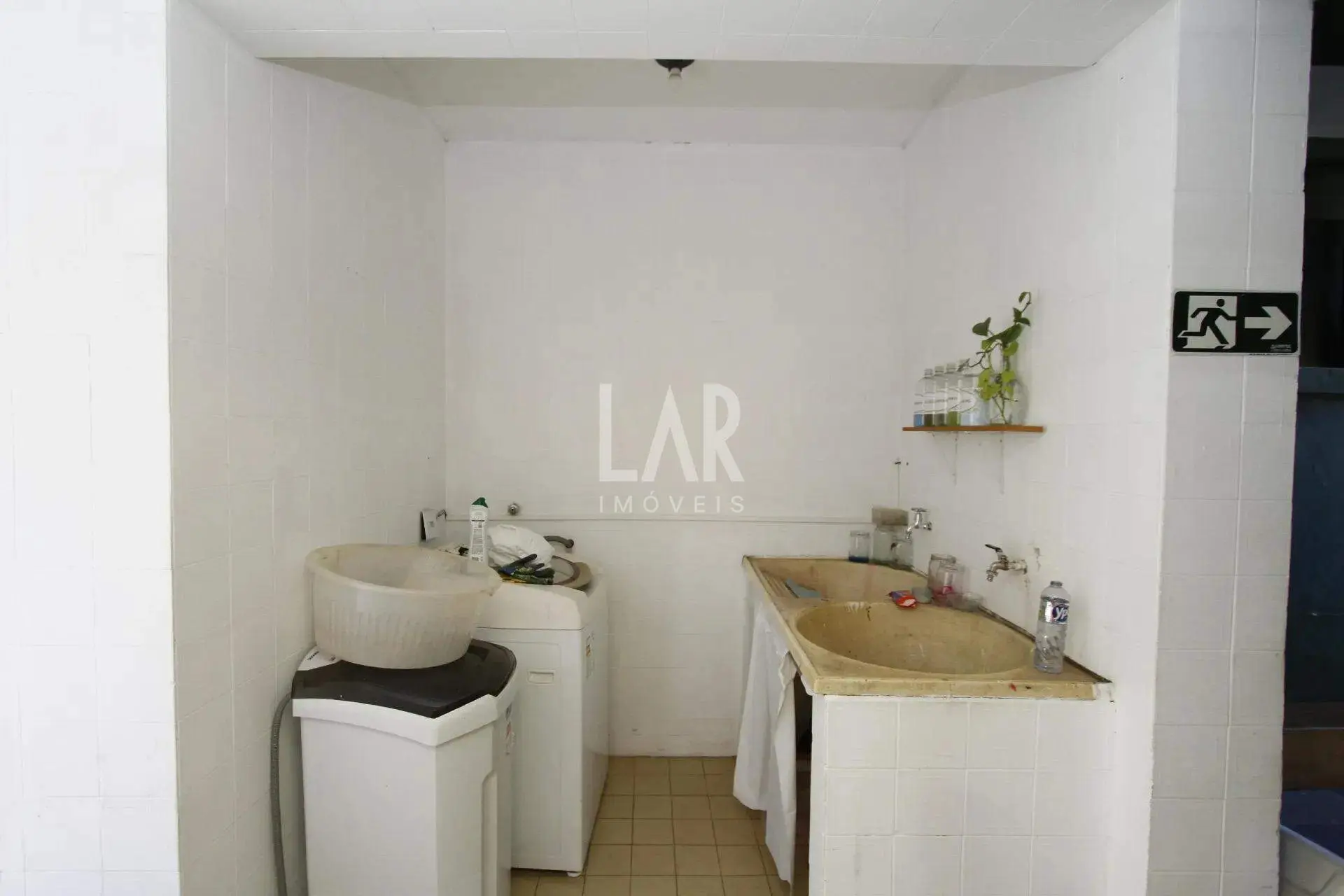 Casa Comercial de 4 quartos para alugar, Santa Lúcia, Belo Horizonte - MG