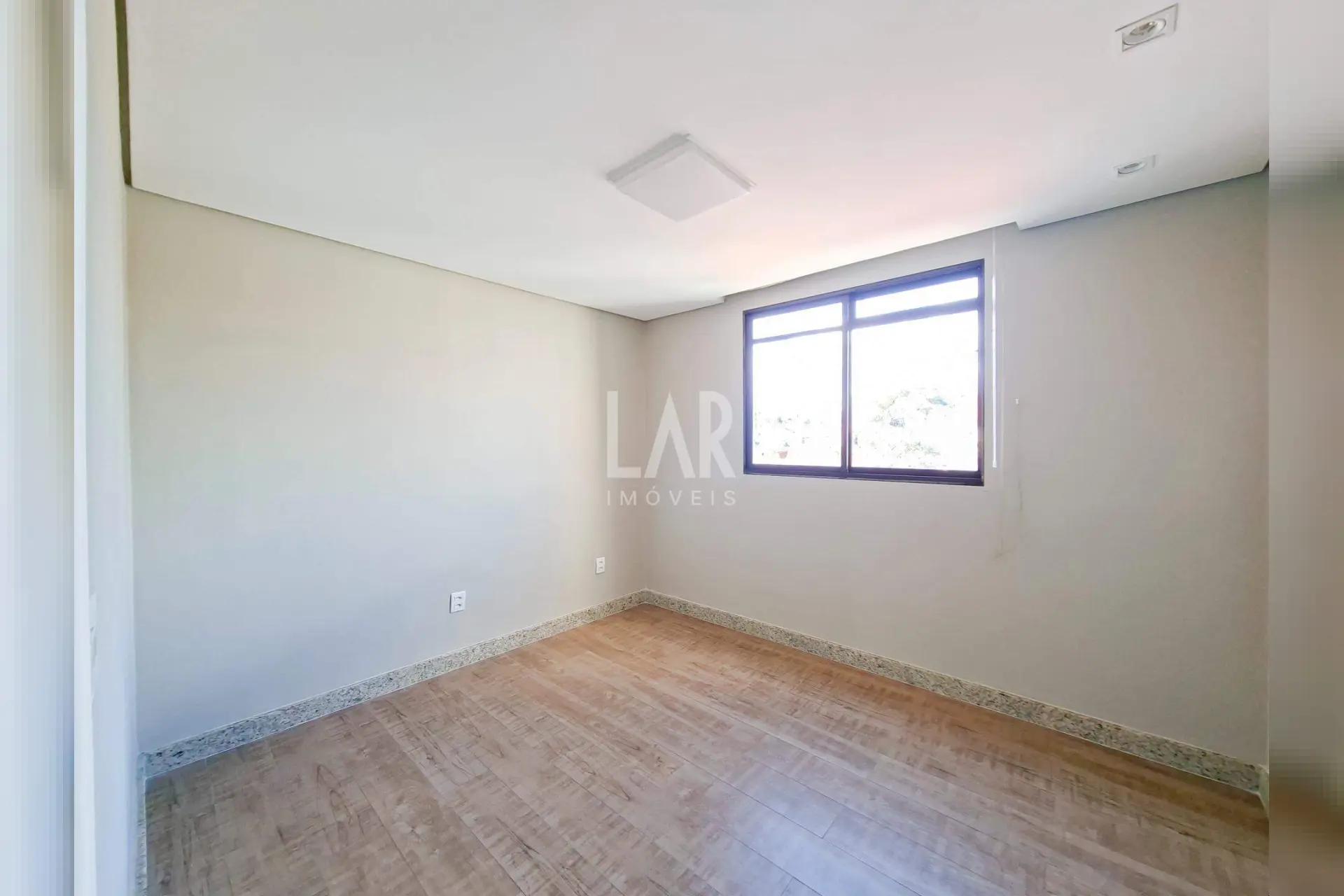 Cobertura de 4 quartos para alugar, Itapoã, Belo Horizonte - MG