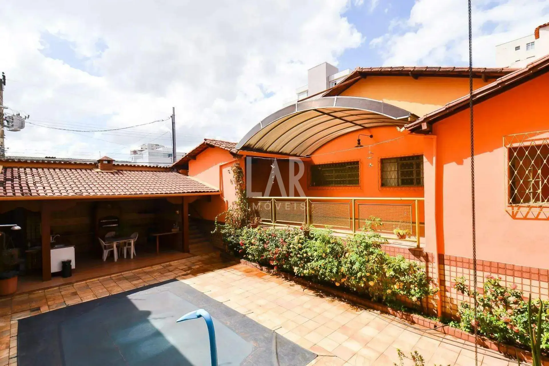 Casa de 5 quartos à venda, Sagrada Família, Belo Horizonte - MG