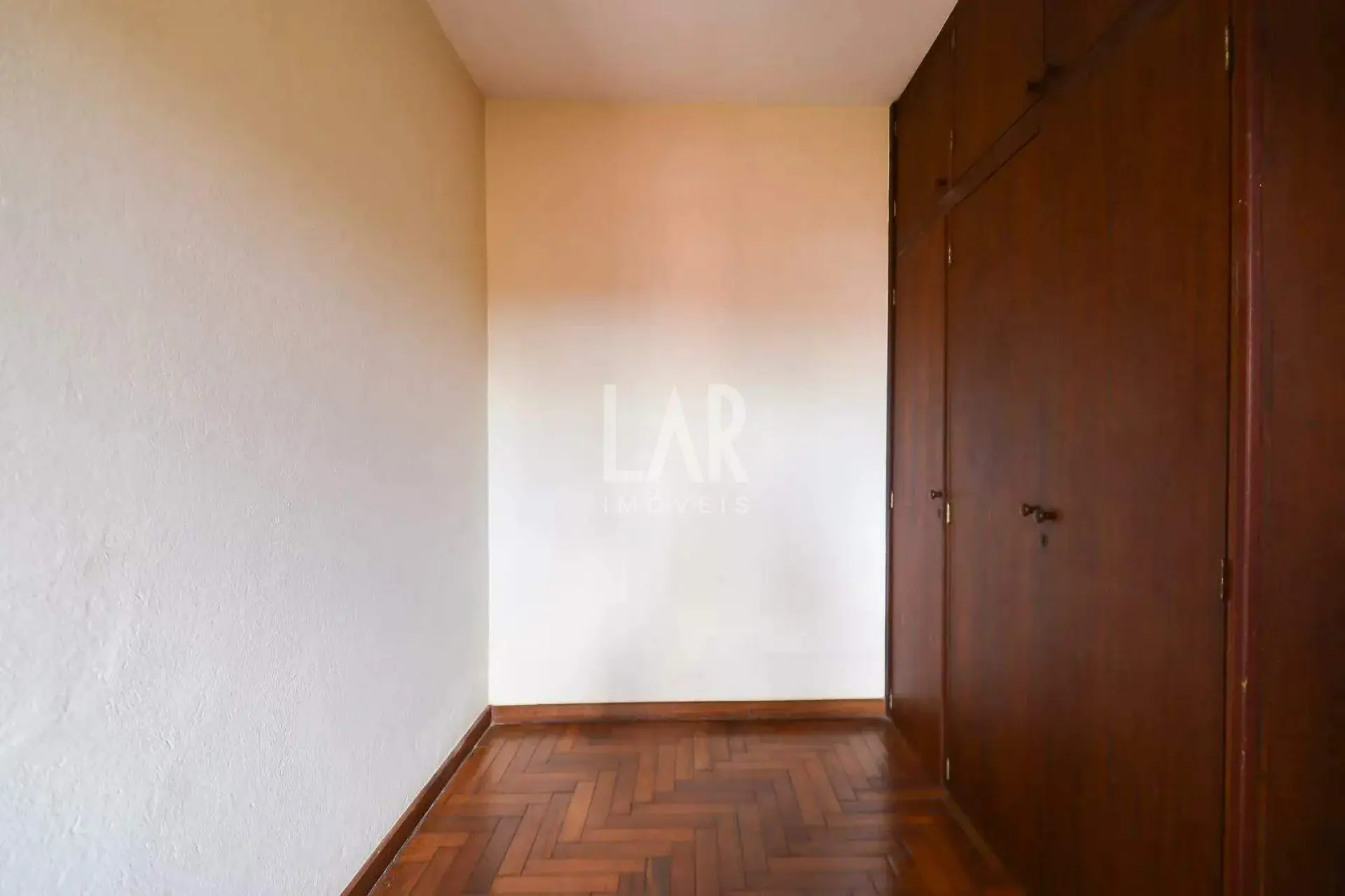 Casa de 5 quartos à venda, Sagrada Família, Belo Horizonte - MG
