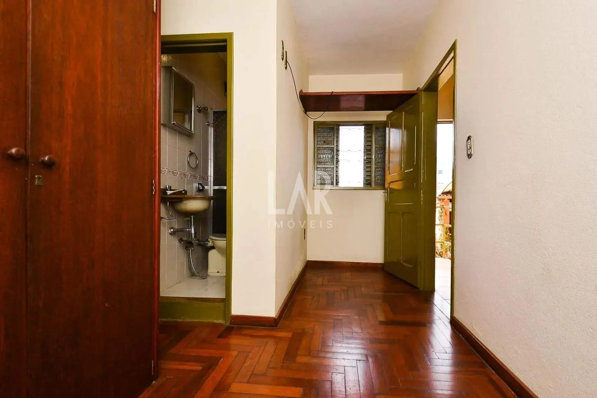 Casa de 5 quartos à venda, Sagrada Família, Belo Horizonte - MG