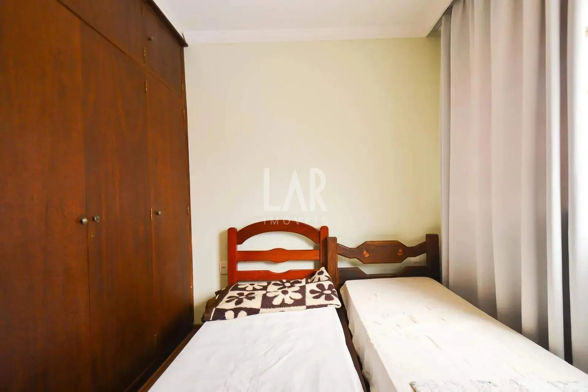 Casa de 5 quartos à venda, Sagrada Família, Belo Horizonte - MG