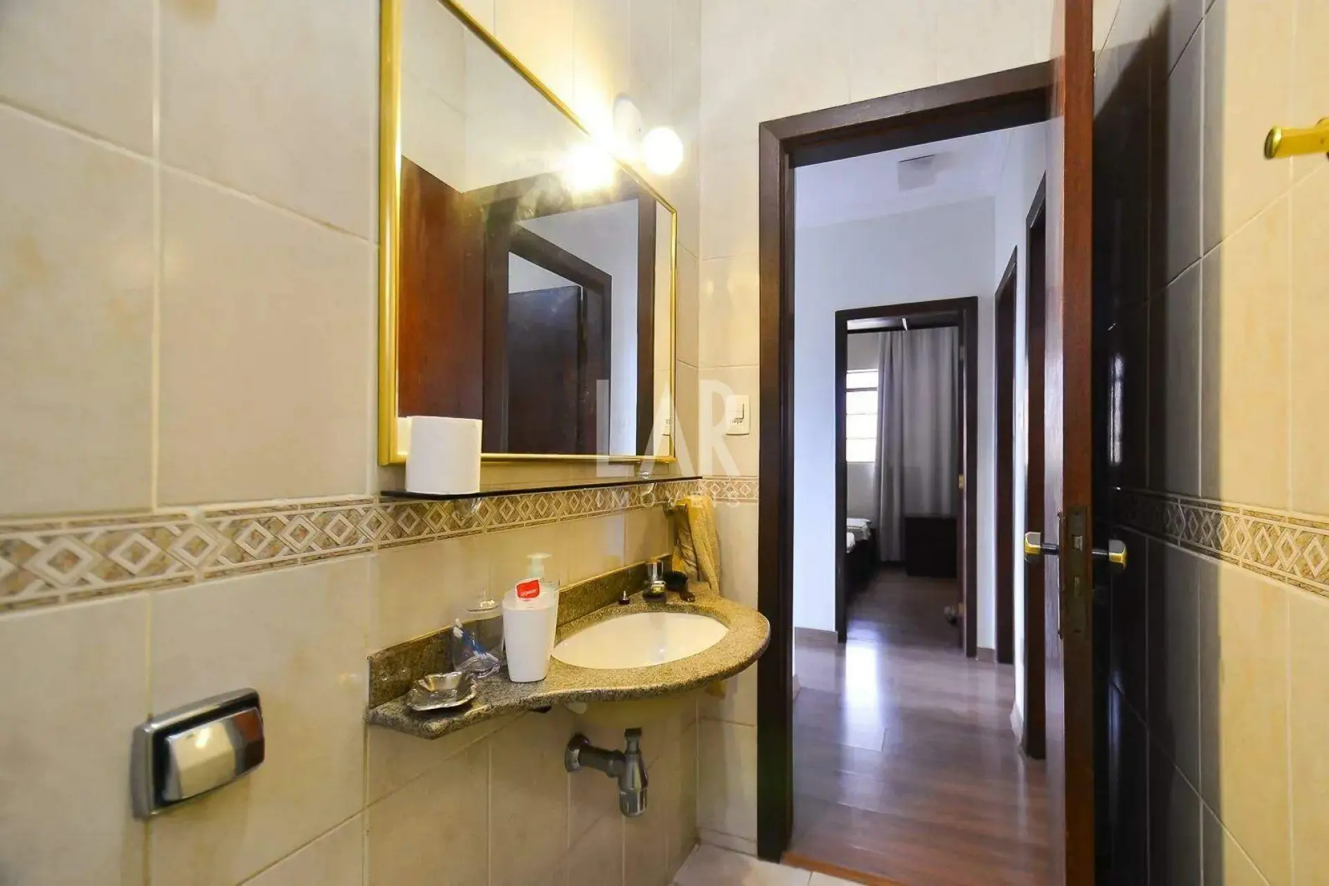 Casa de 5 quartos à venda, Sagrada Família, Belo Horizonte - MG