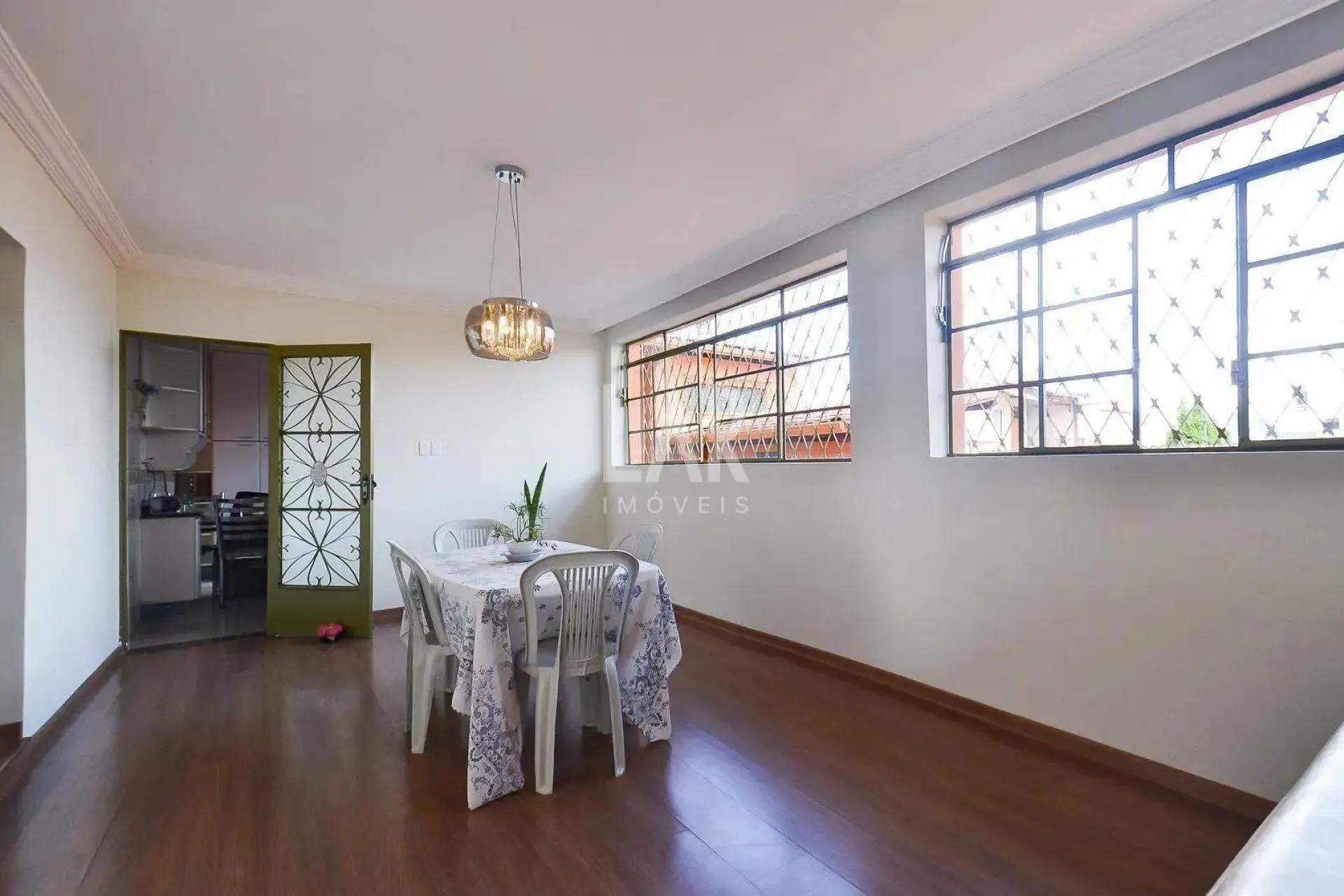 Casa de 5 quartos à venda, Sagrada Família, Belo Horizonte - MG