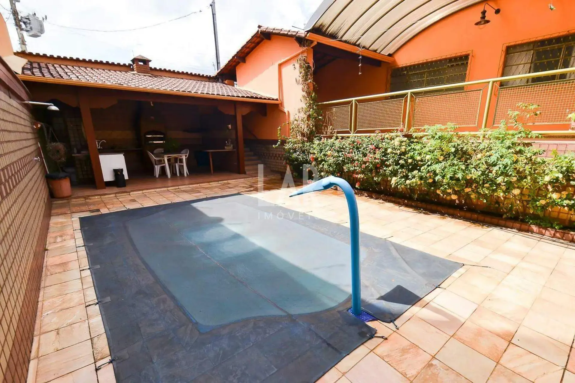 Casa de 5 quartos à venda, Sagrada Família, Belo Horizonte - MG