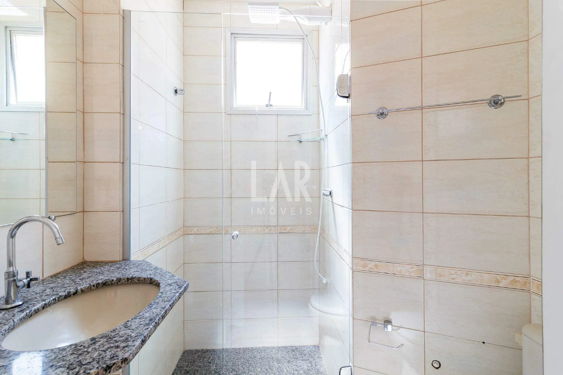 Apartamento de 3 quartos para alugar, Nova Granada, Belo Horizonte - MG