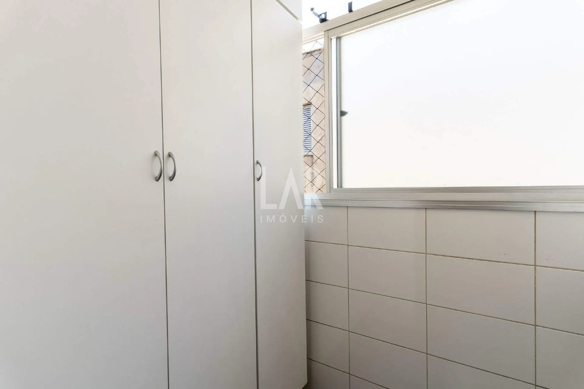 Apartamento de 3 quartos para alugar, Nova Granada, Belo Horizonte - MG