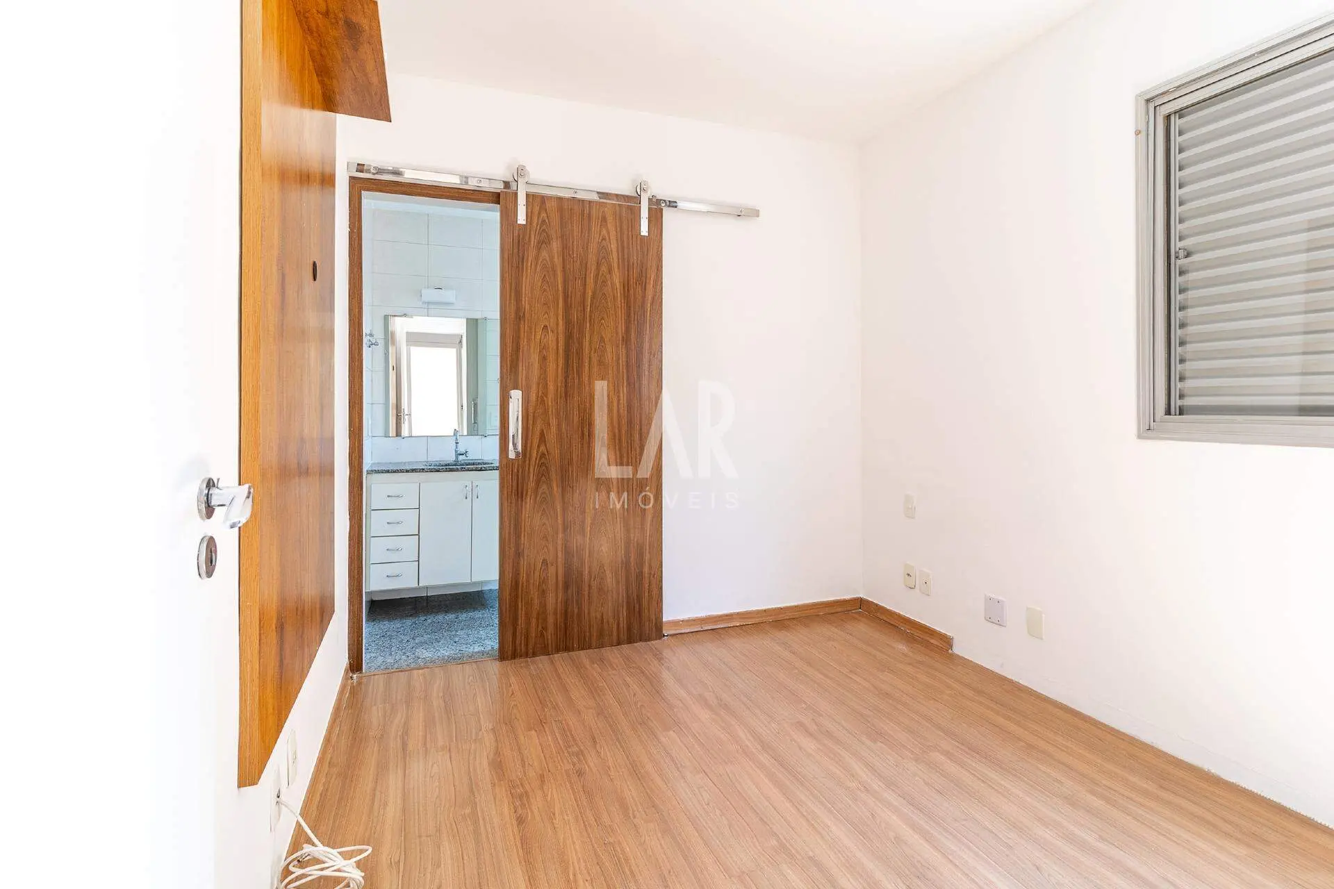 Apartamento de 3 quartos para alugar, Nova Granada, Belo Horizonte - MG