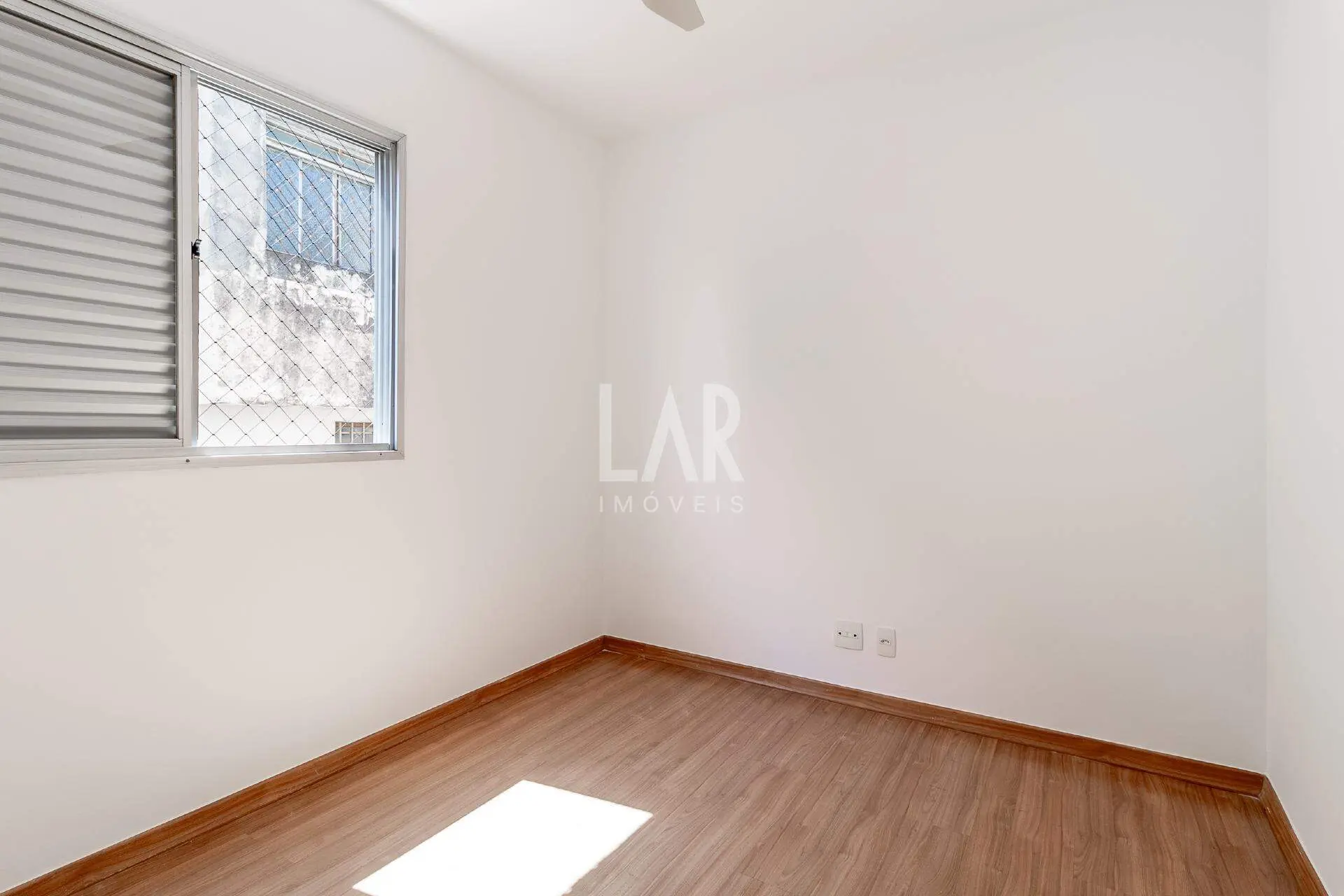 Apartamento de 3 quartos para alugar, Nova Granada, Belo Horizonte - MG