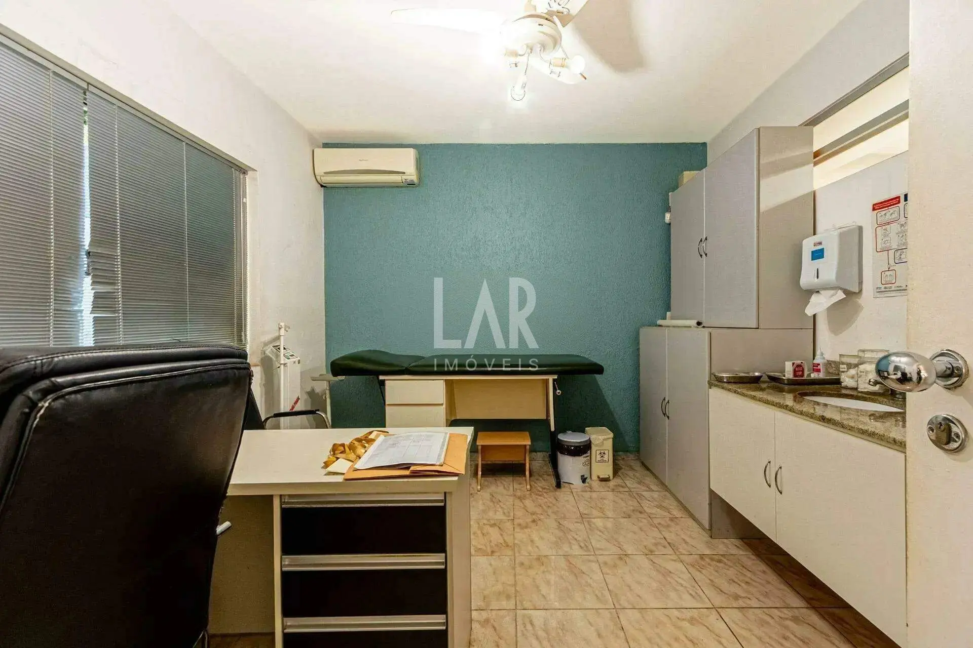 Casa Comercial de 8 quartos à venda, Cruzeiro, Belo Horizonte - MG