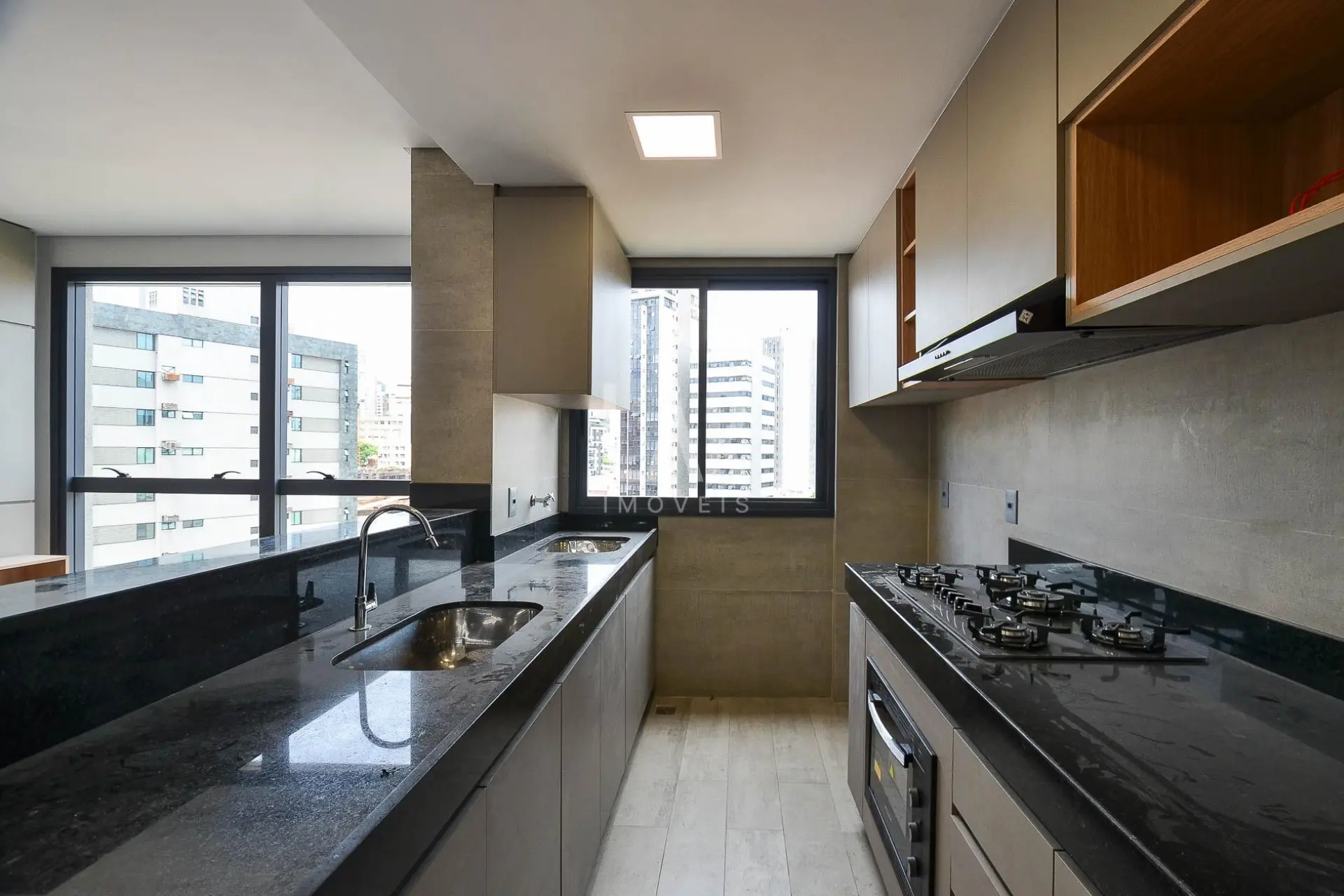 Apartamento de 2 quartos para alugar, Lourdes, Belo Horizonte - MG