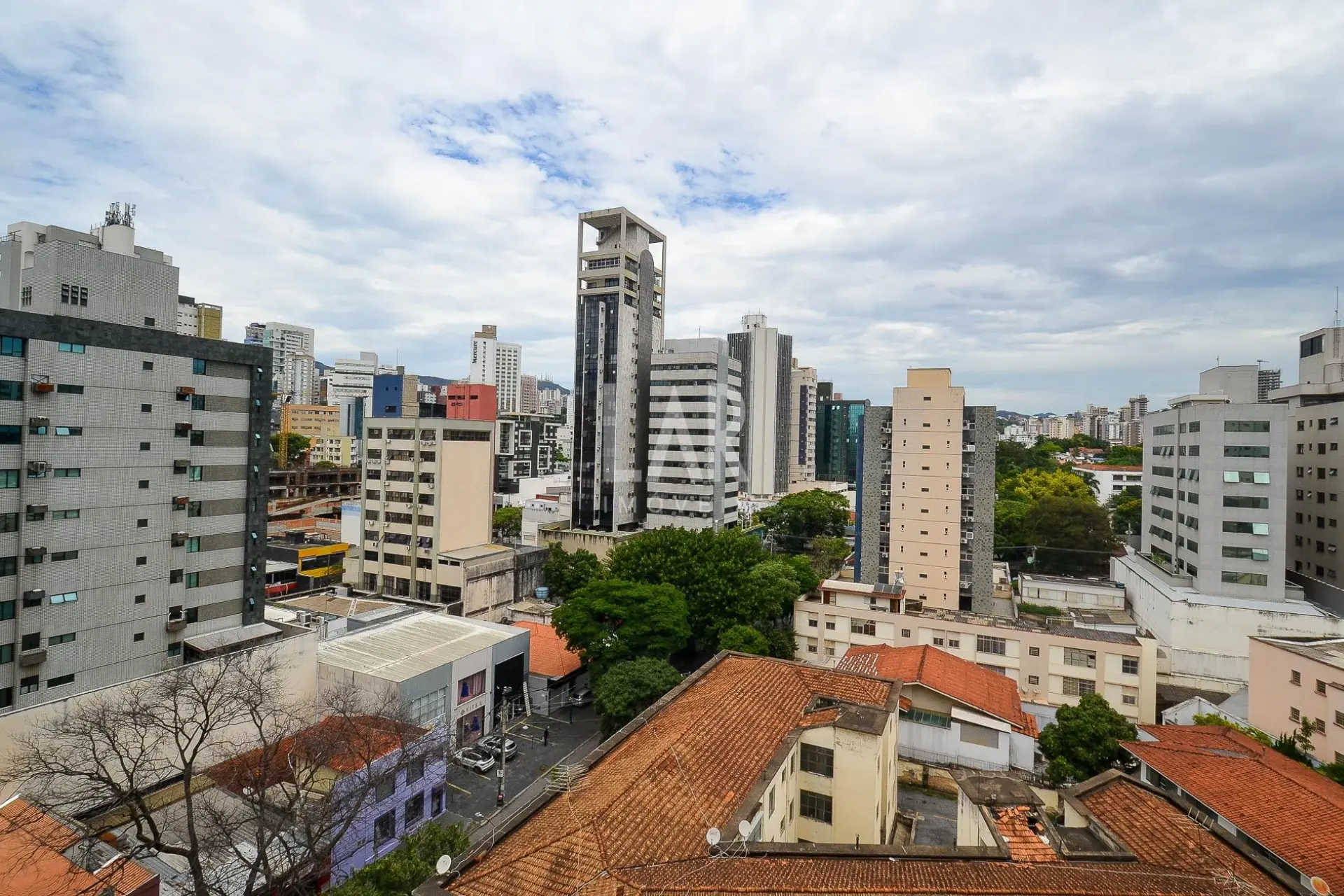 Apartamento de 2 quartos para alugar, Lourdes, Belo Horizonte - MG
