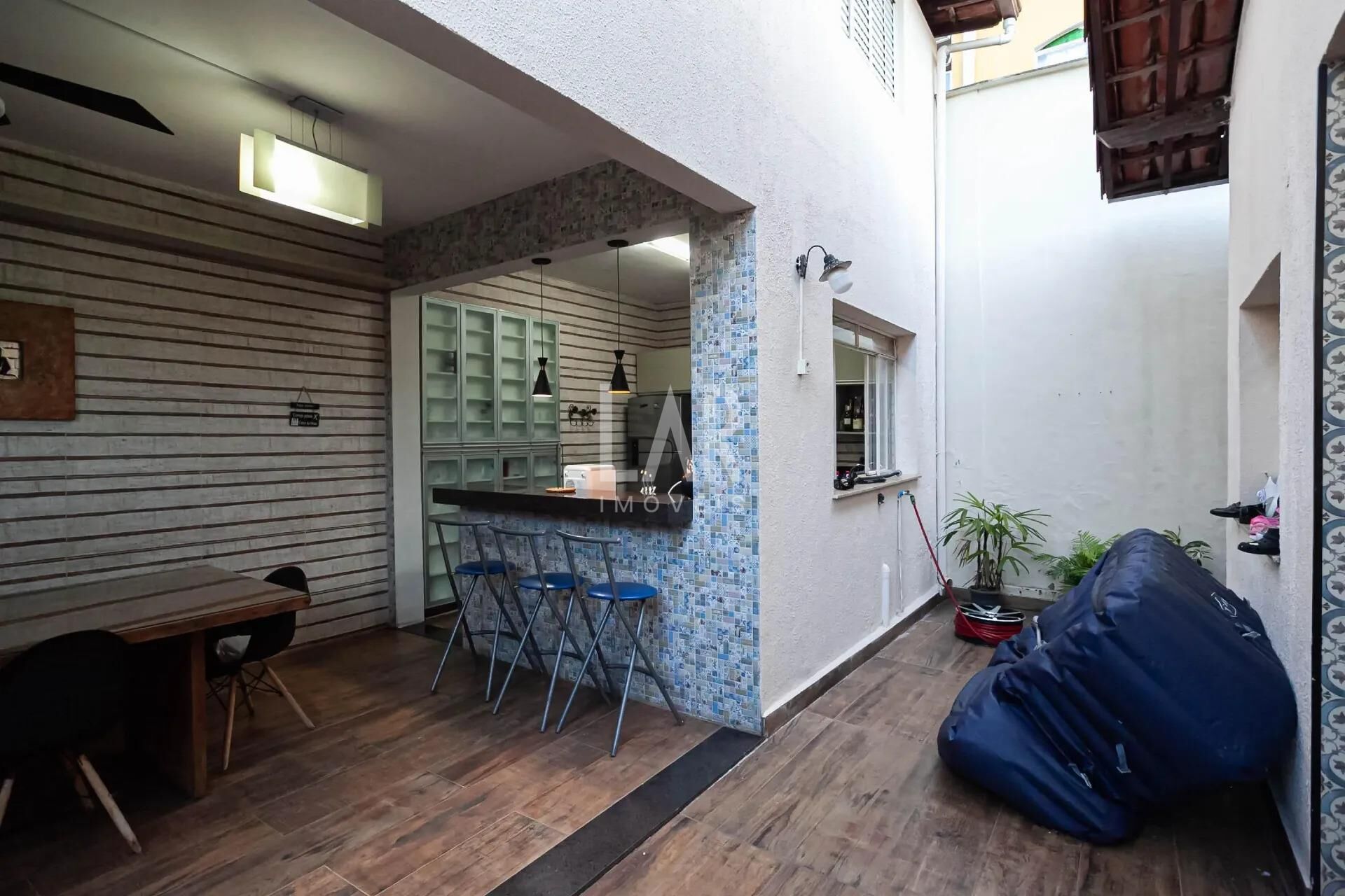 Casa de 4 quartos à venda, Sagrada Família, Belo Horizonte - MG