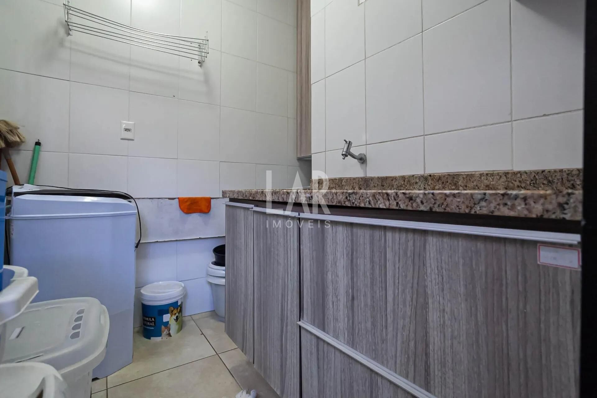 Casa de 4 quartos à venda, Sagrada Família, Belo Horizonte - MG