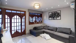 Casas à venda em Sagrada Família
