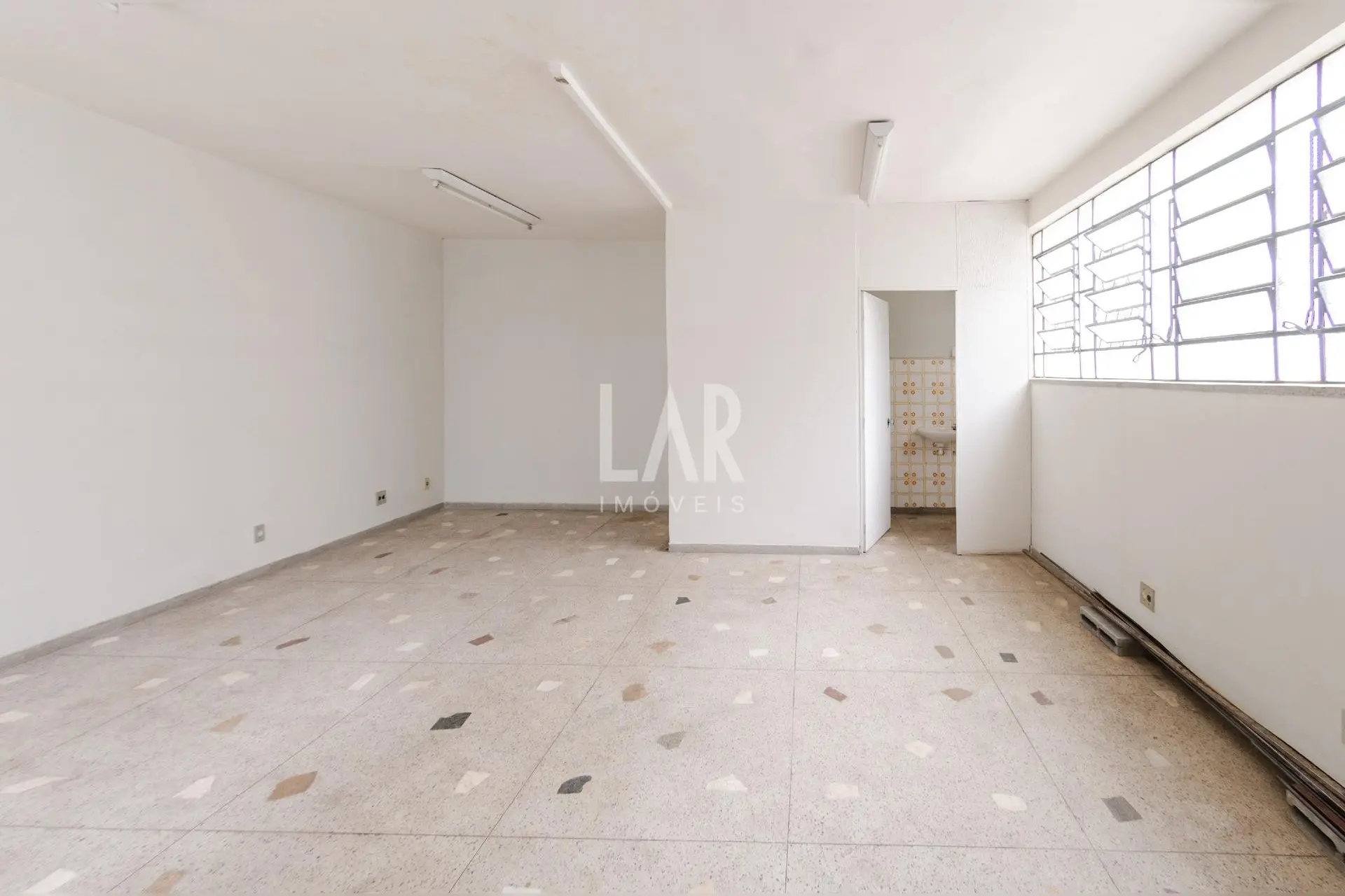 Sala para alugar, Barro Preto, Belo Horizonte - MG