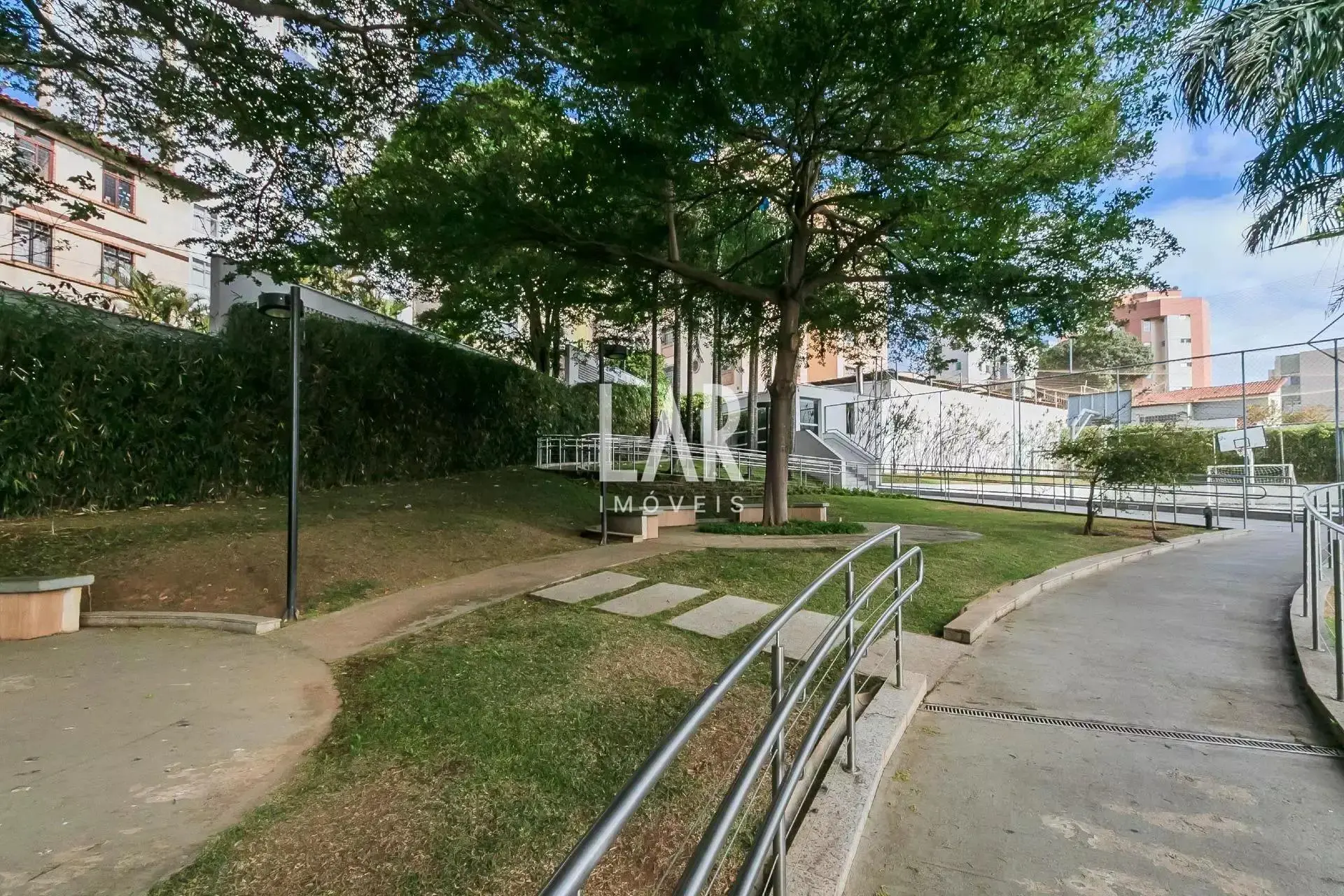 Apartamento de 3 quartos para alugar, Nova Suíssa, Belo Horizonte - MG
