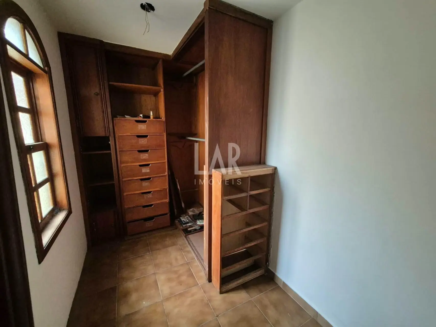 Casa de 6 quartos à venda, São Bento, Belo Horizonte - MG
