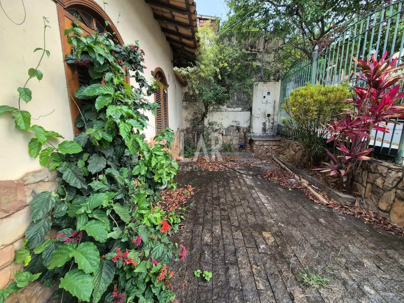 Casa de 6 quartos à venda, São Bento, Belo Horizonte - MG