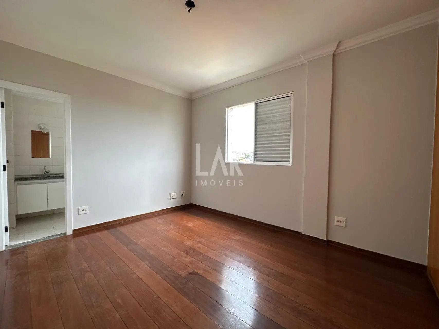 Apartamento de 4 quartos para alugar, Horto Florestal, Belo Horizonte - MG