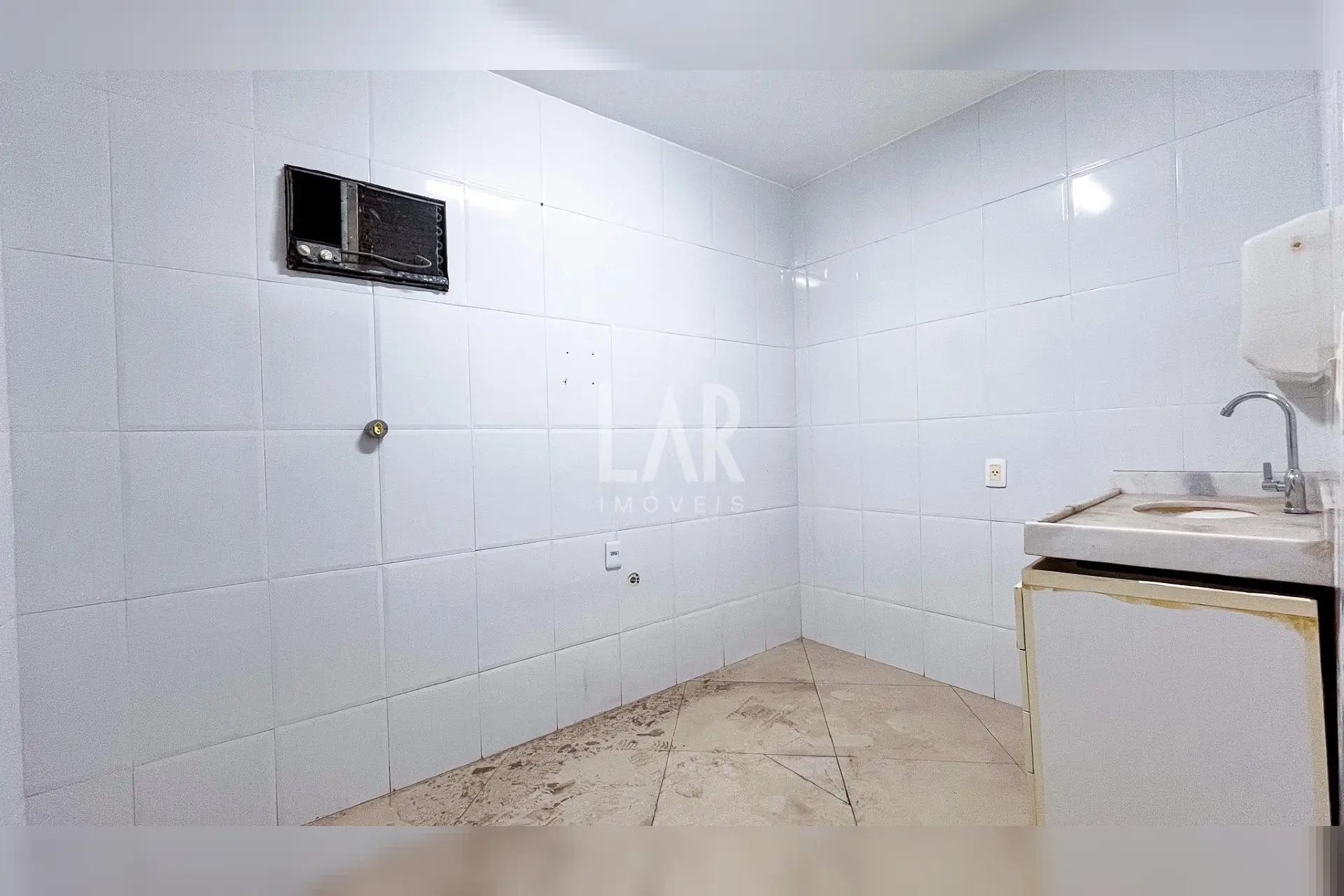 Casa Comercial de 4 quartos para alugar, Santa Efigênia, Belo Horizonte - MG