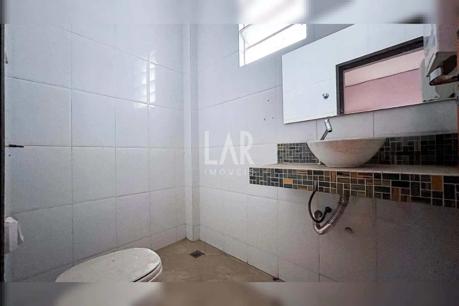 Casa Comercial de 4 quartos para alugar, Santa Efigênia, Belo Horizonte - MG