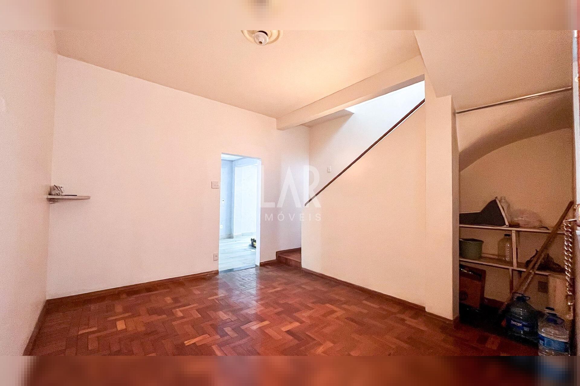 Casa Comercial de 3 quartos para alugar, Santa Efigênia, Belo Horizonte - MG