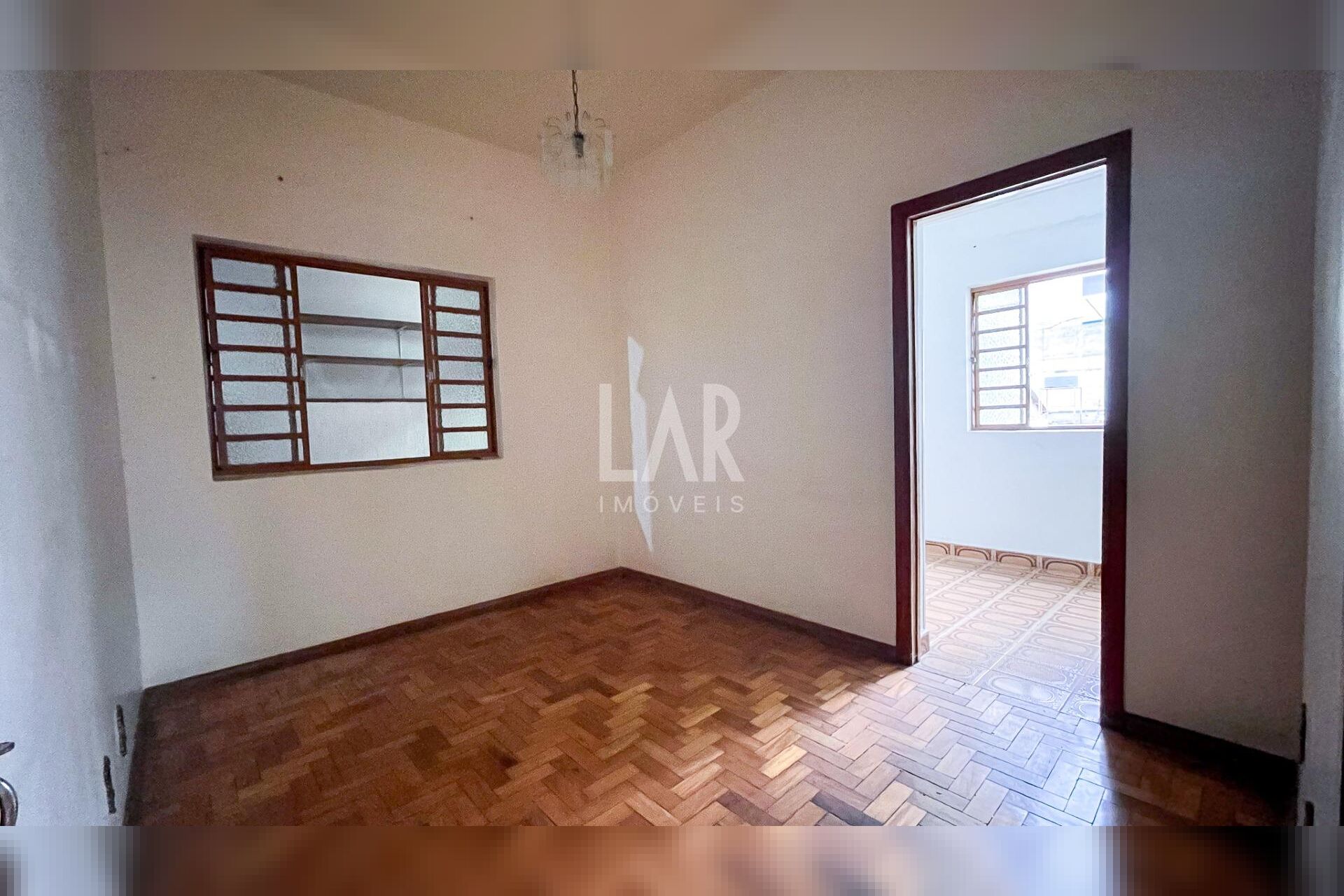 Casa Comercial de 3 quartos para alugar, Santa Efigênia, Belo Horizonte - MG