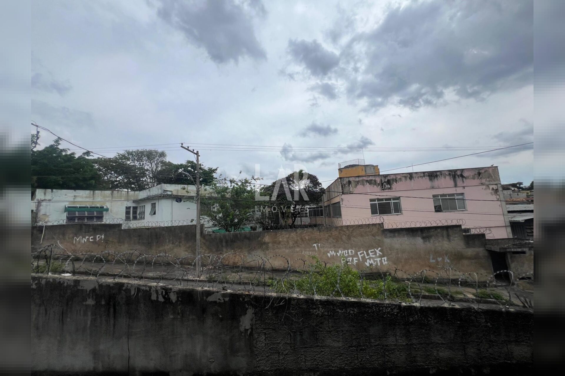 Casa de 3 quartos para alugar, Floramar, Belo Horizonte - MG