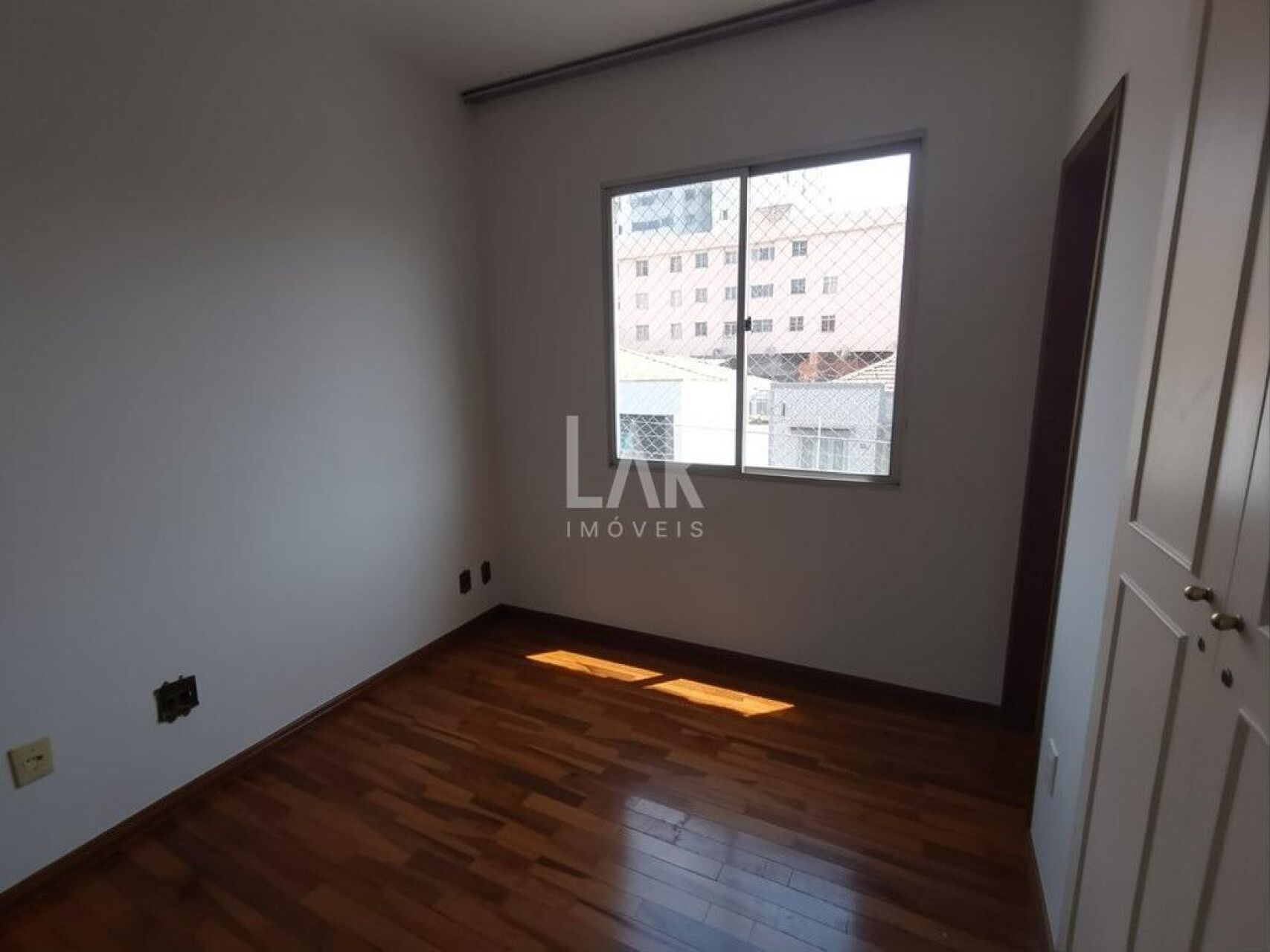 Apartamento de 3 quartos para alugar, Floresta, Belo Horizonte - MG