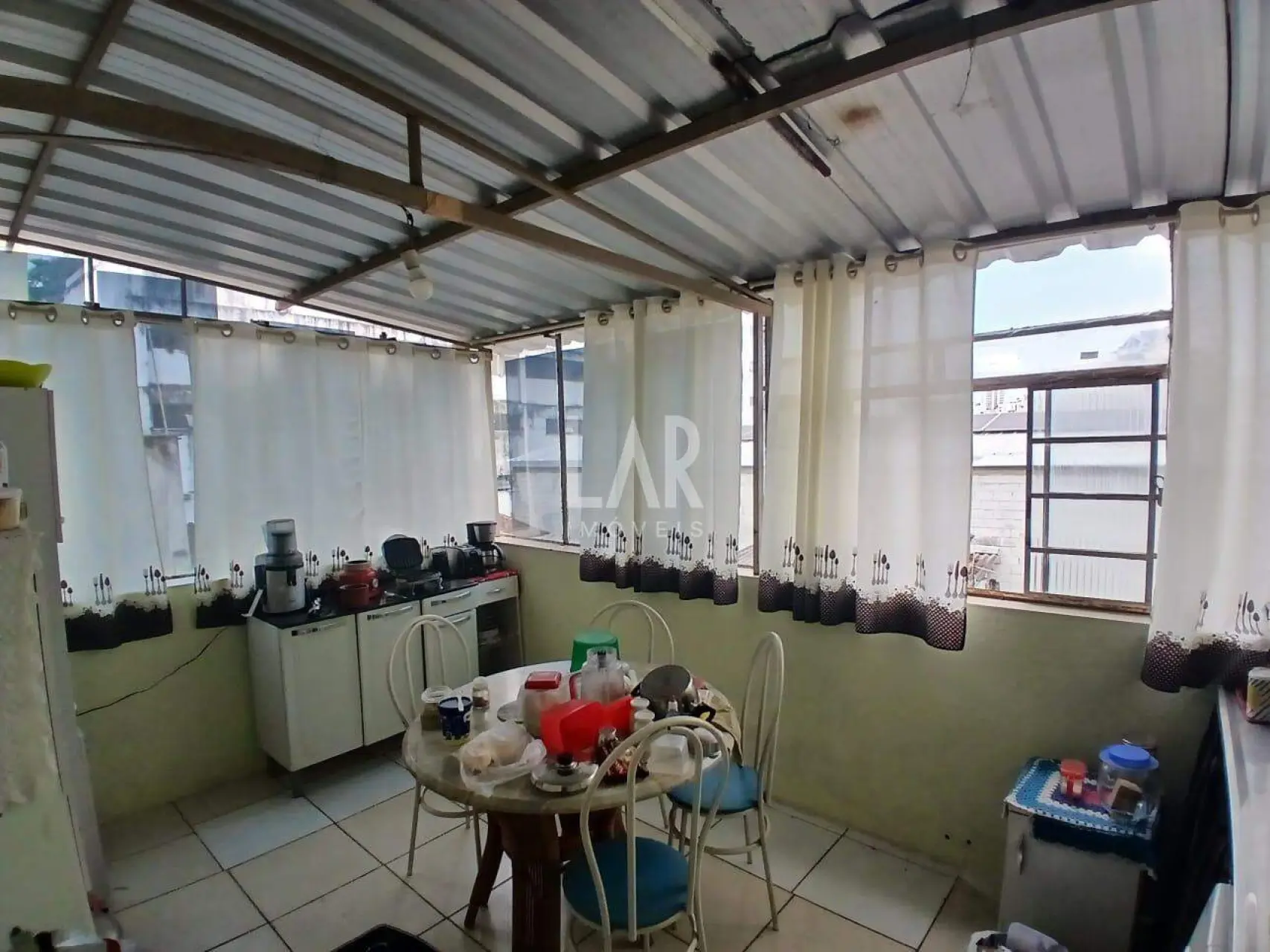 Casa de 4 quartos à venda, Nova Suíssa, Belo Horizonte - MG