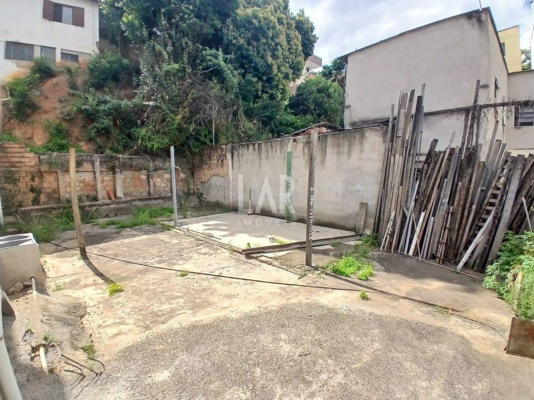 Casa de 4 quartos à venda, Nova Suíssa, Belo Horizonte - MG