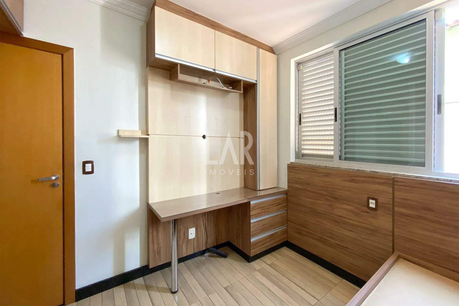 Apartamento de 3 quartos para alugar, Palmares, Belo Horizonte - MG
